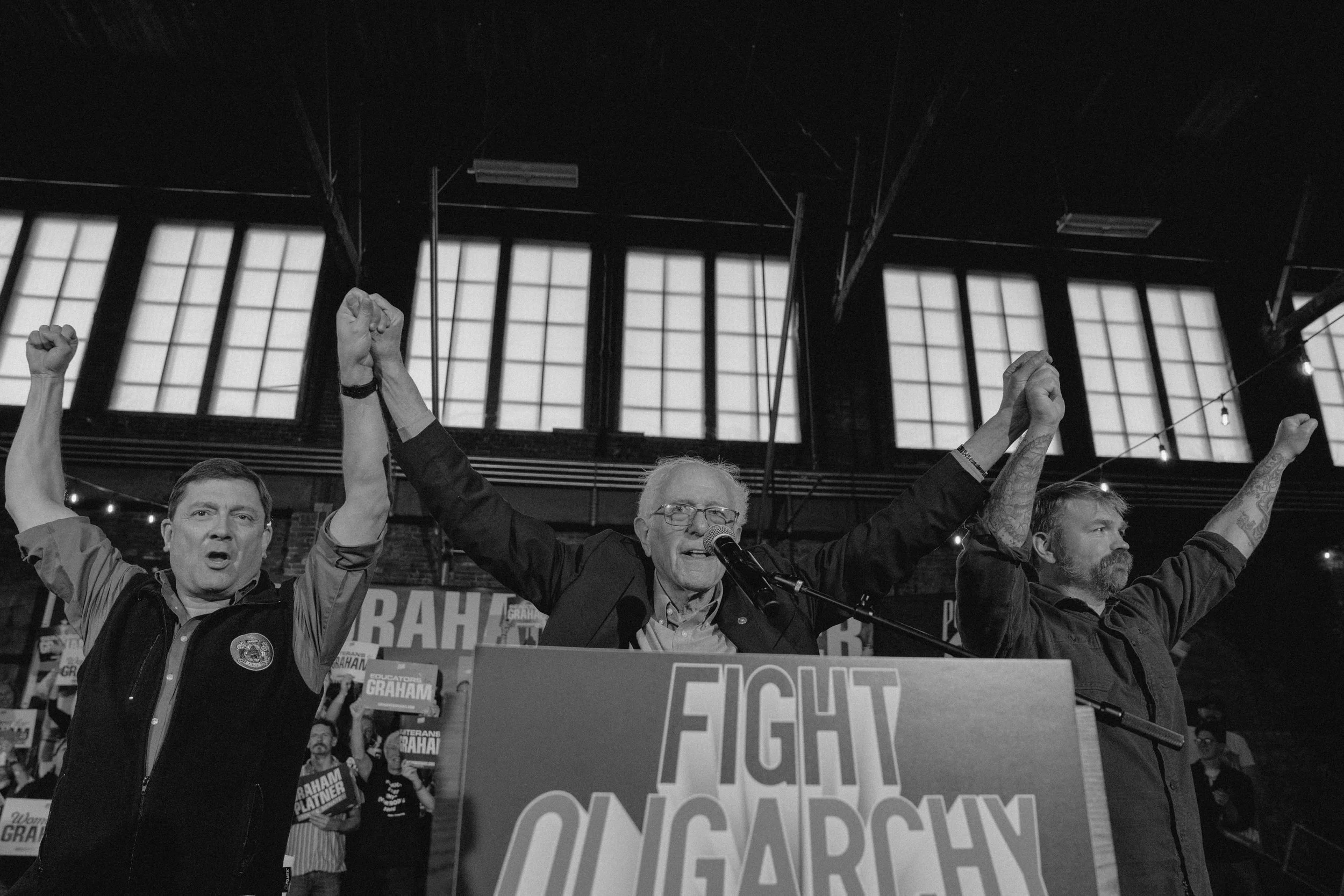 Monday night with @grahamformaine, @berniesanders, and @troyjackson207 😌