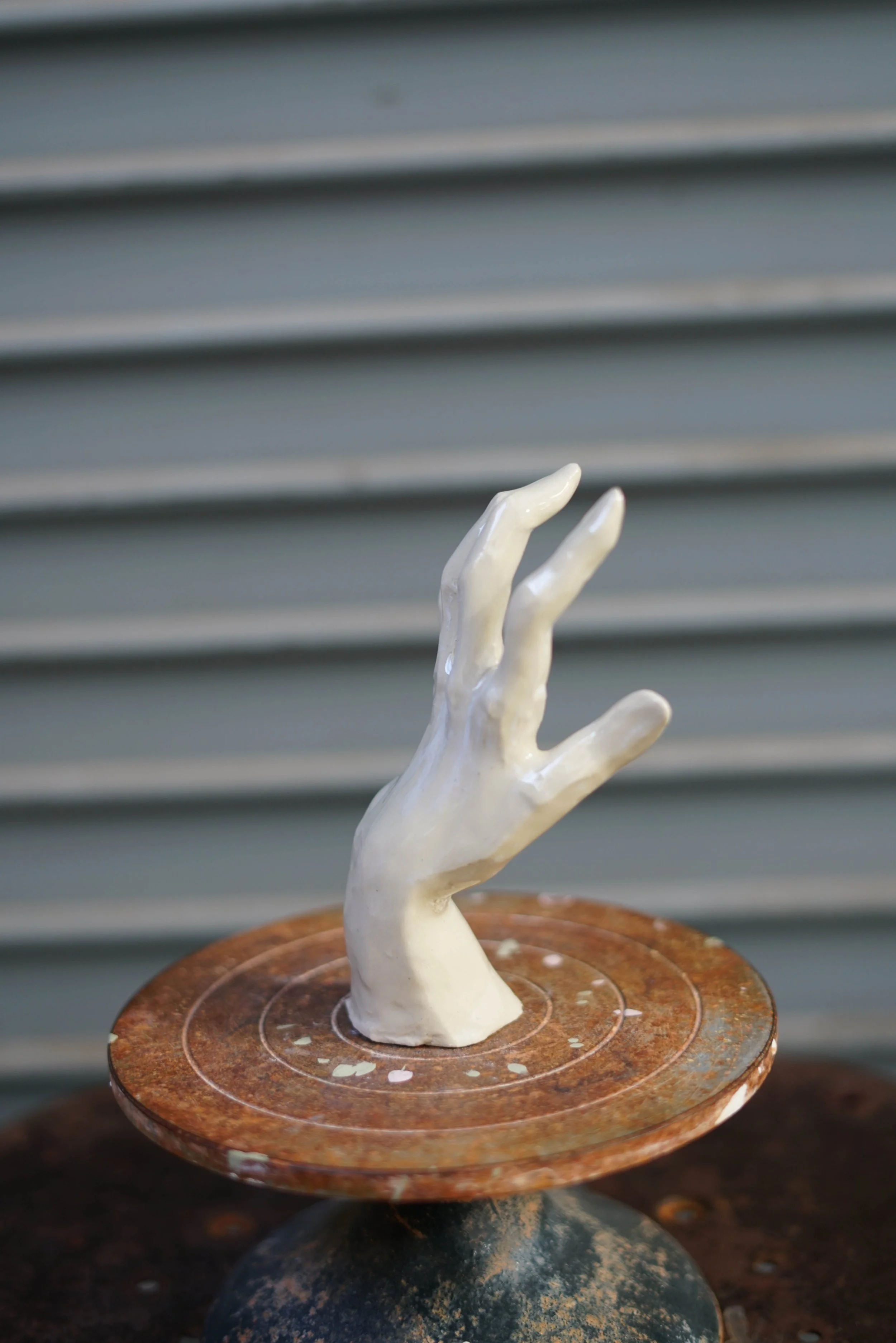 Hand 2