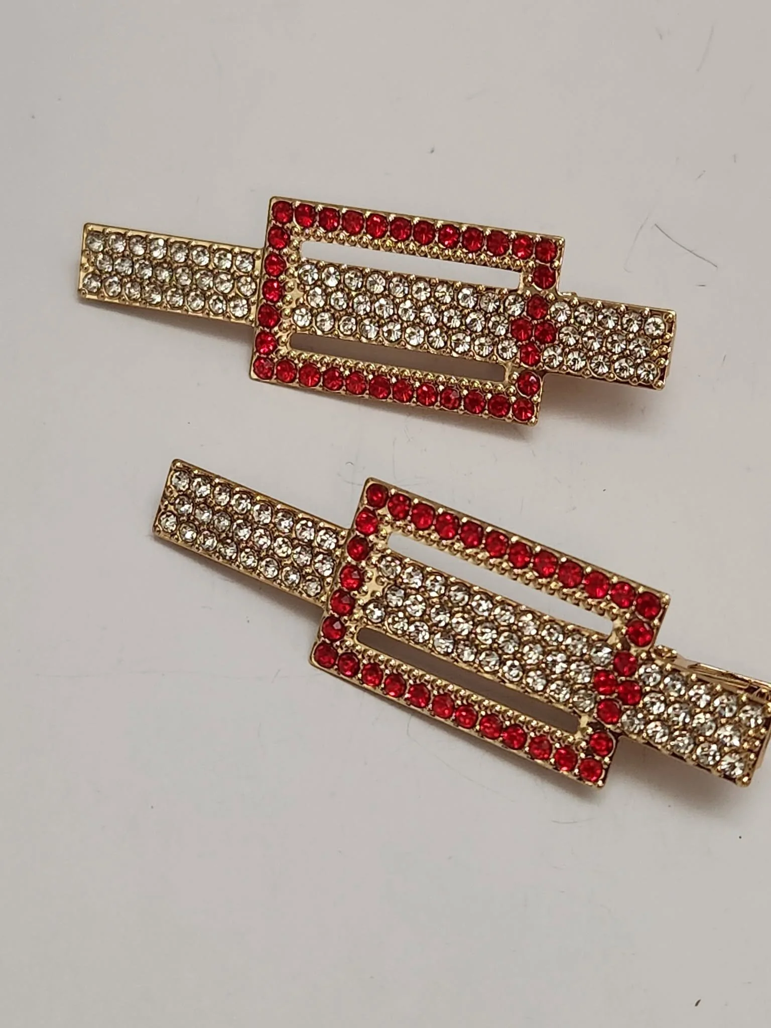 square clip red.jpg
