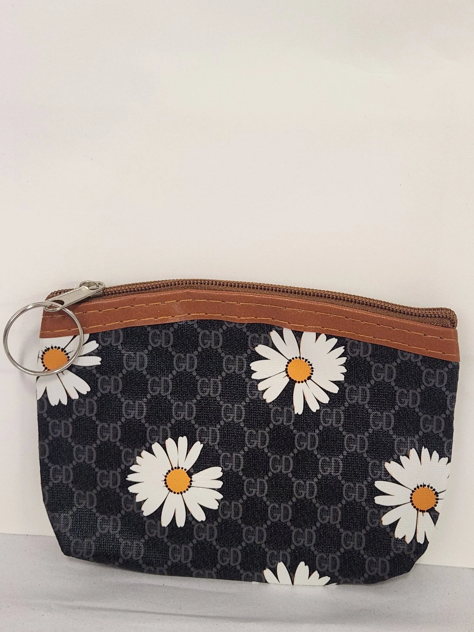 coin bag daisy blk.jpg