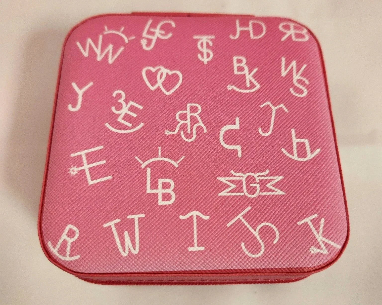 Jewelry+box+pink+brand.jpg