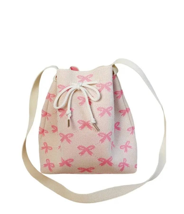 bags knit bucket.jpg