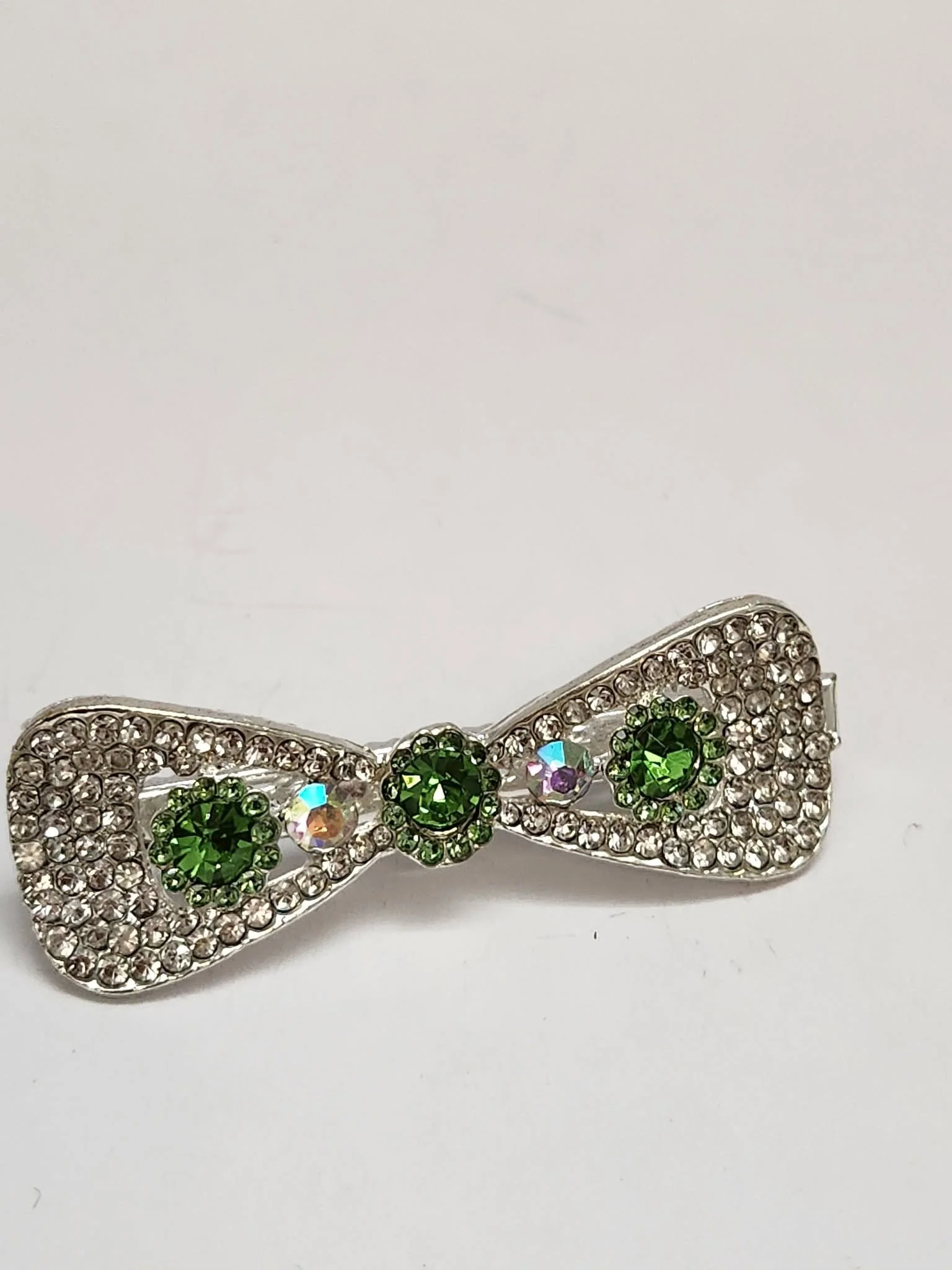 Bow silver green.jpg