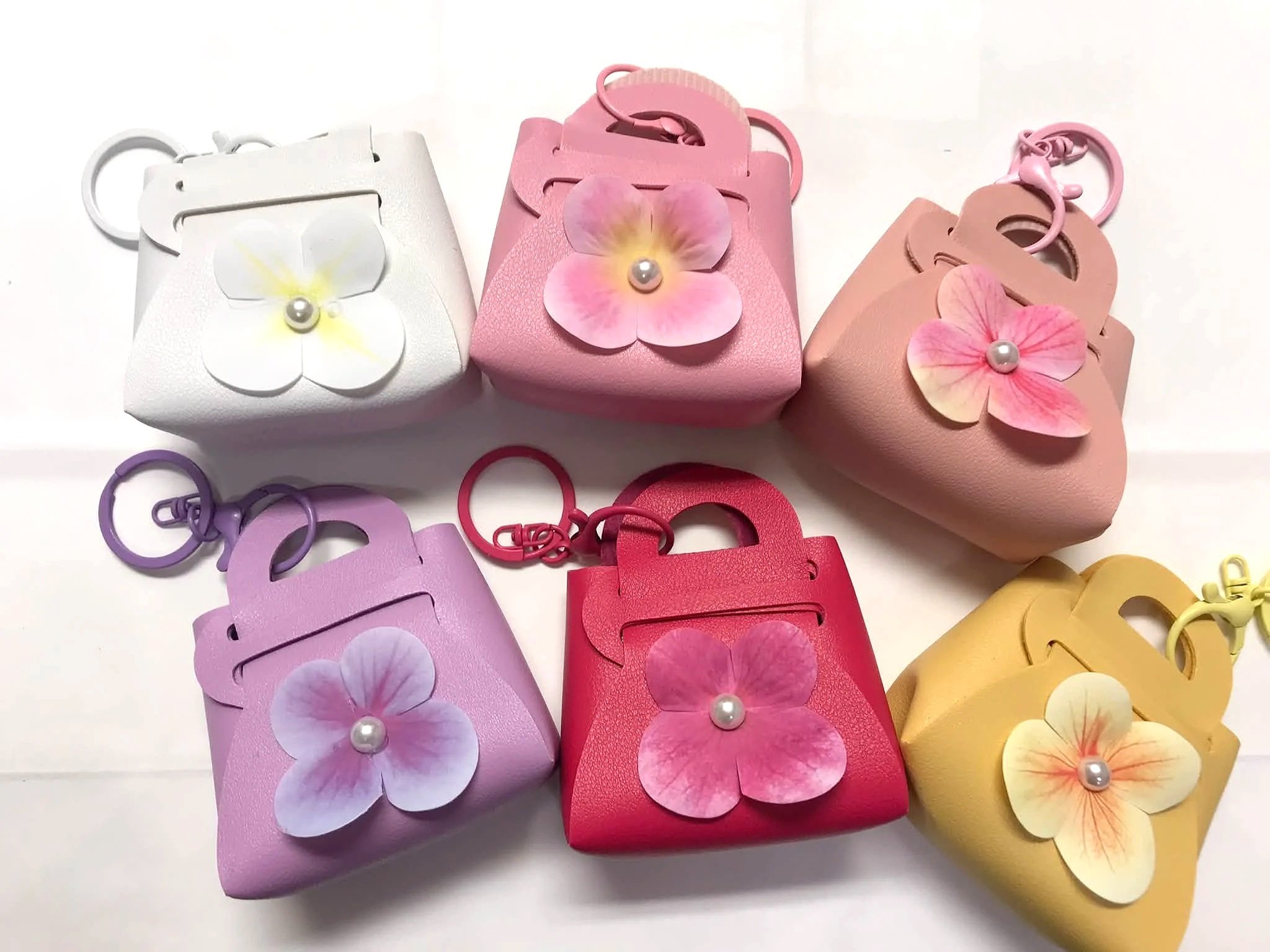 purse+bagcharm+flower.jpg