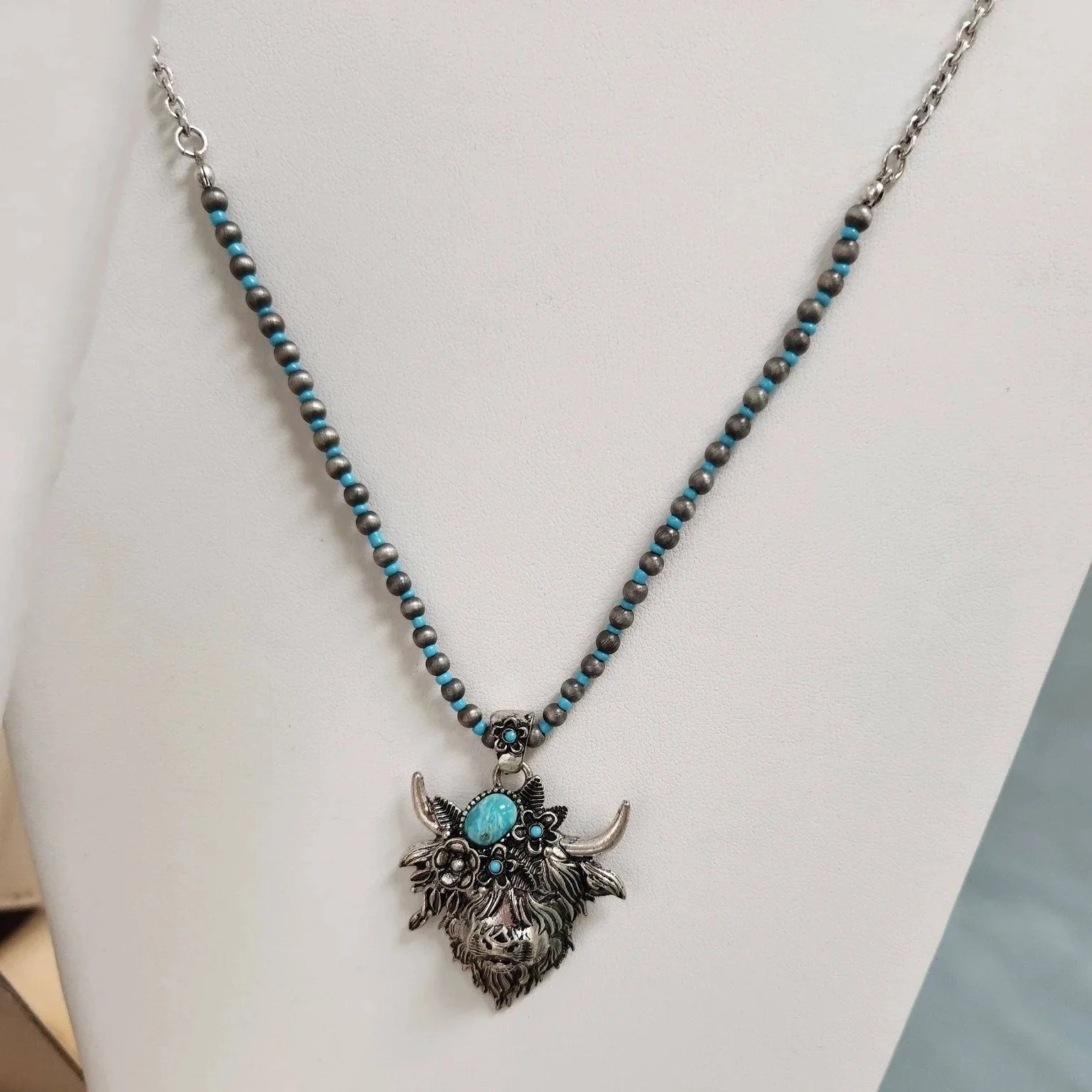 Jewelry+Highland+cow+necklace.jpg