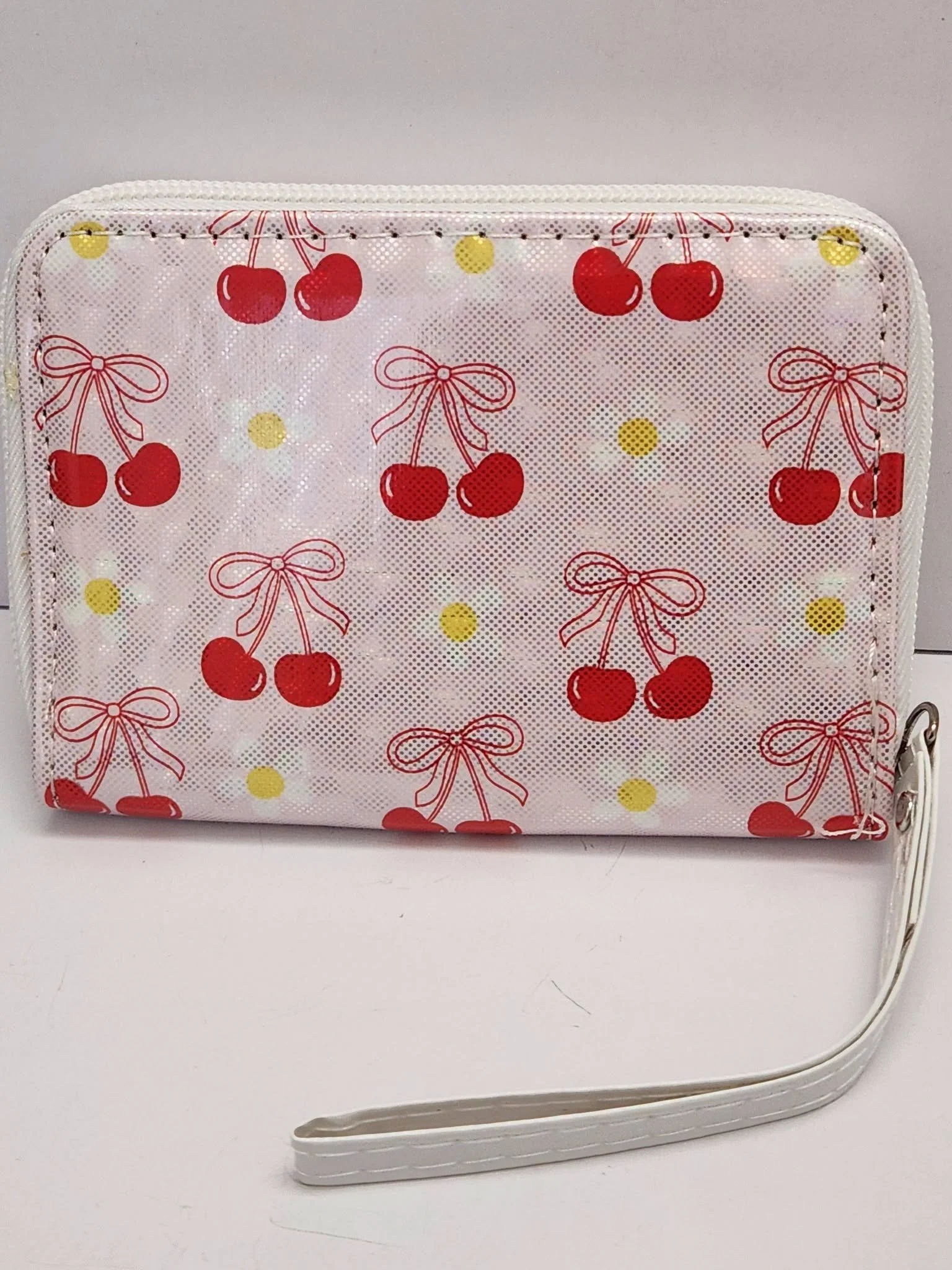 cherry wristlet daisy.jpeg