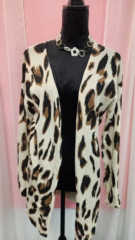 Sweater+cardigan+Leopard.jpg