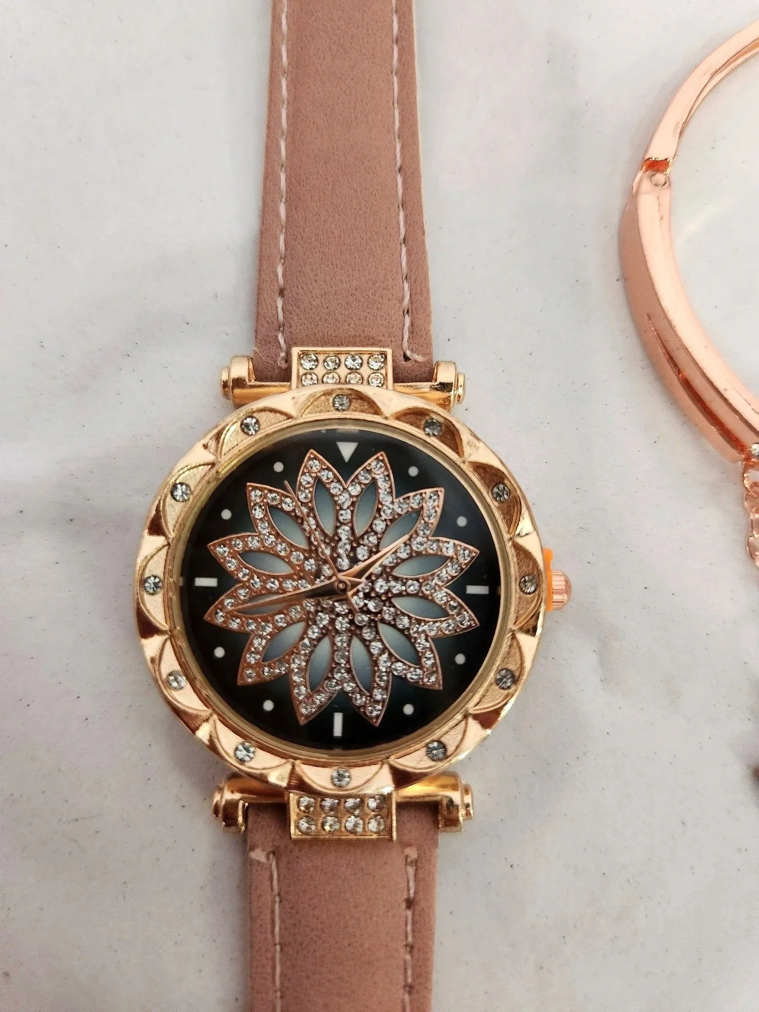 Watch+mauve.jpg