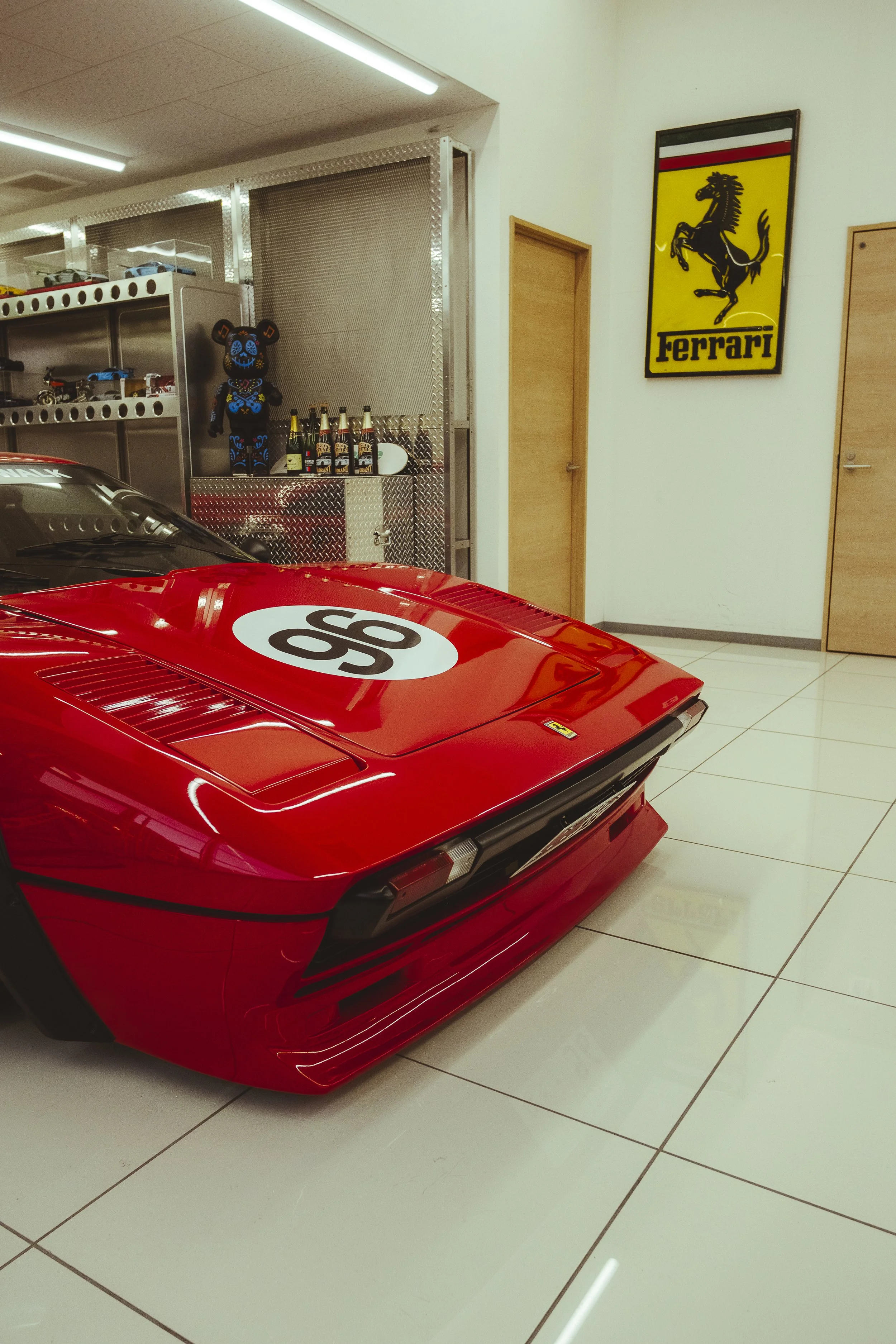 Limited-LW Ferrari