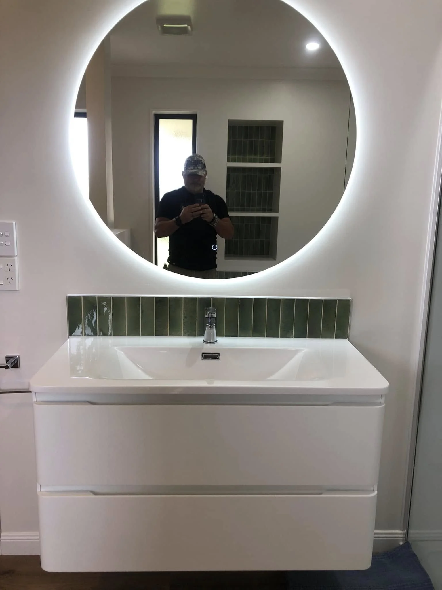 Hiring a Local Builder vs a Big Company: What's the Difference?