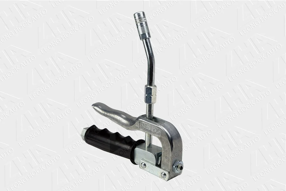 Pneumatic grease control gun detail