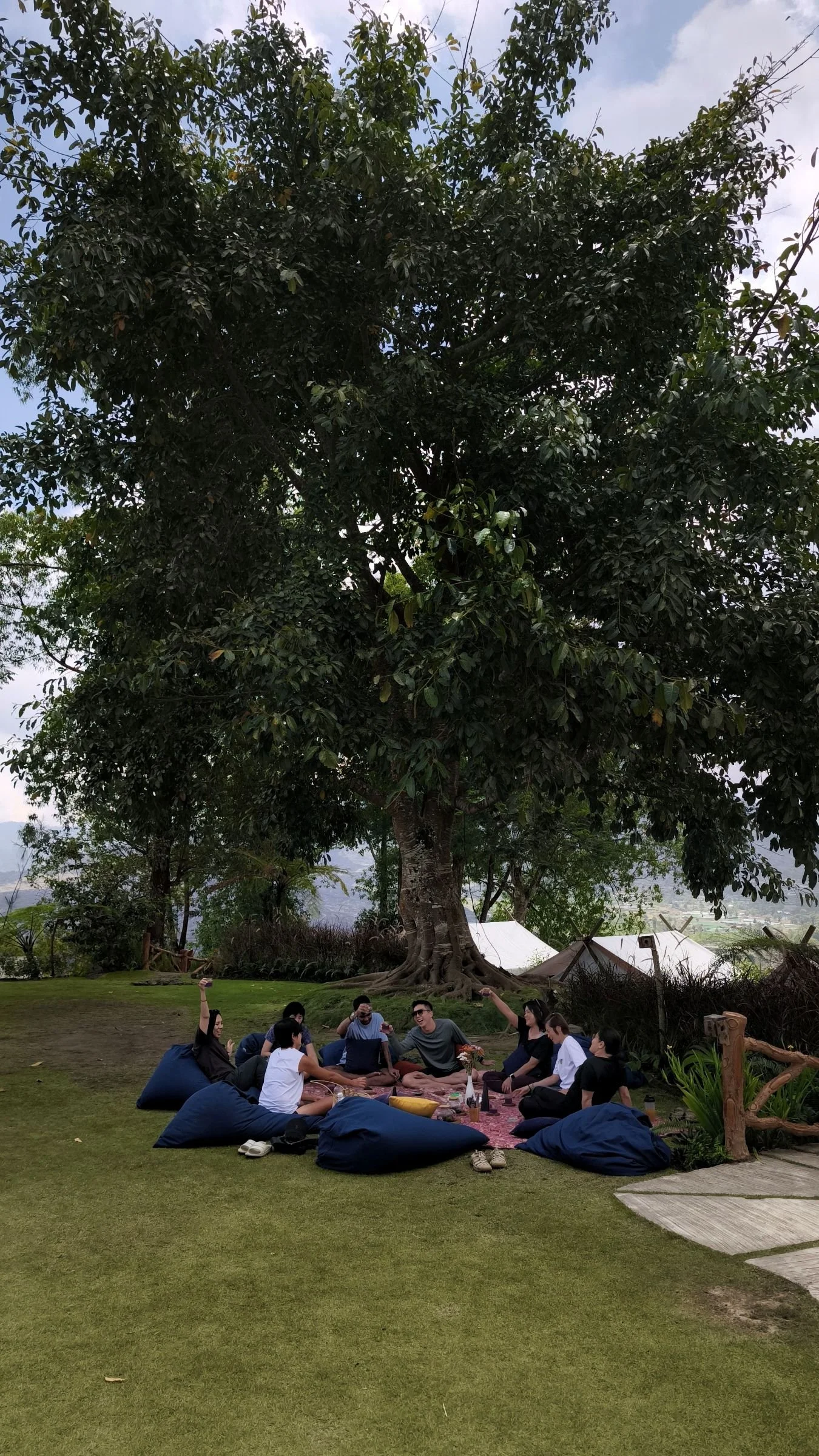 gentle-retreat-2508-day4-lounge (1).jpg