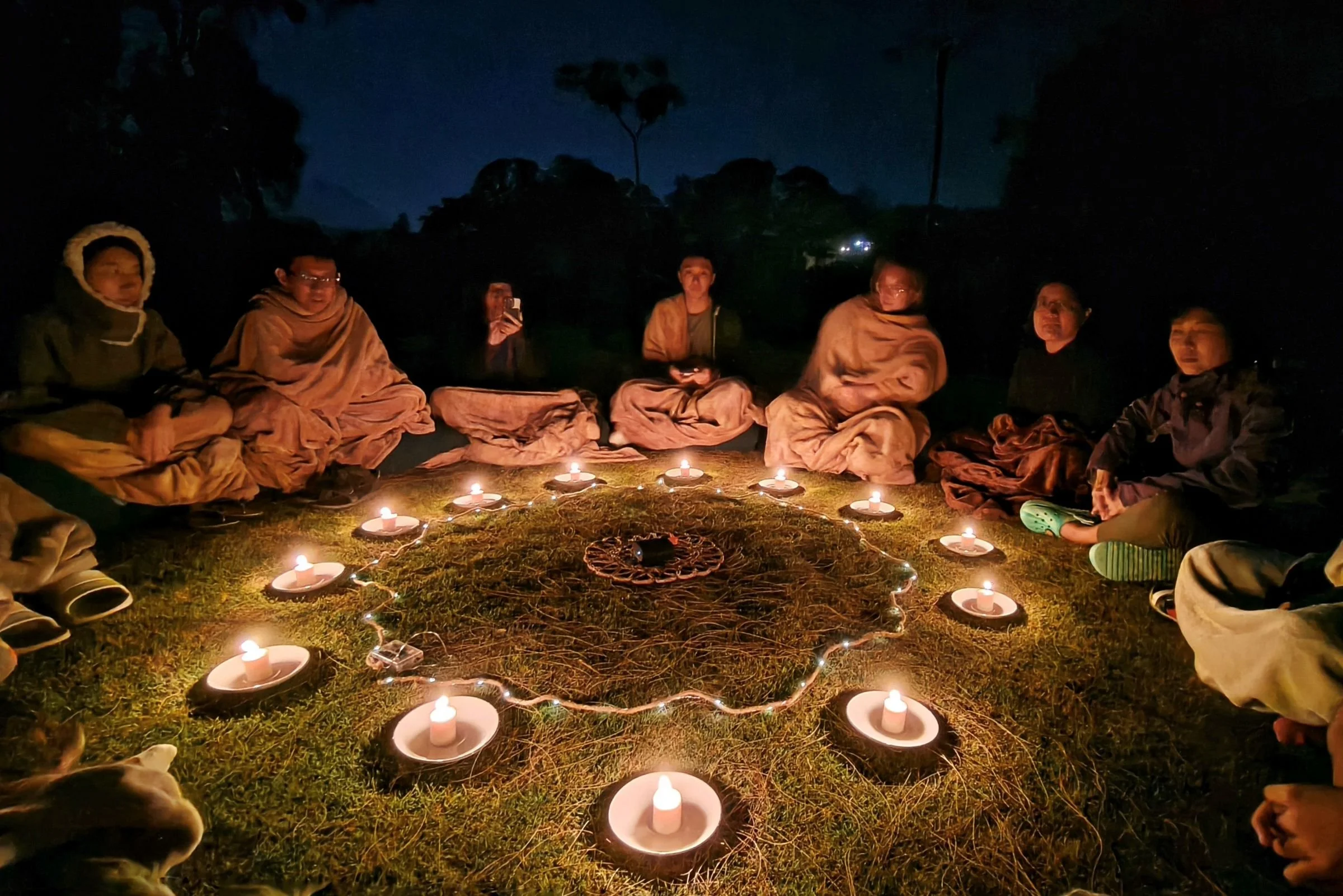 gentle-retreat-2508-day3-campfire (6).jpg