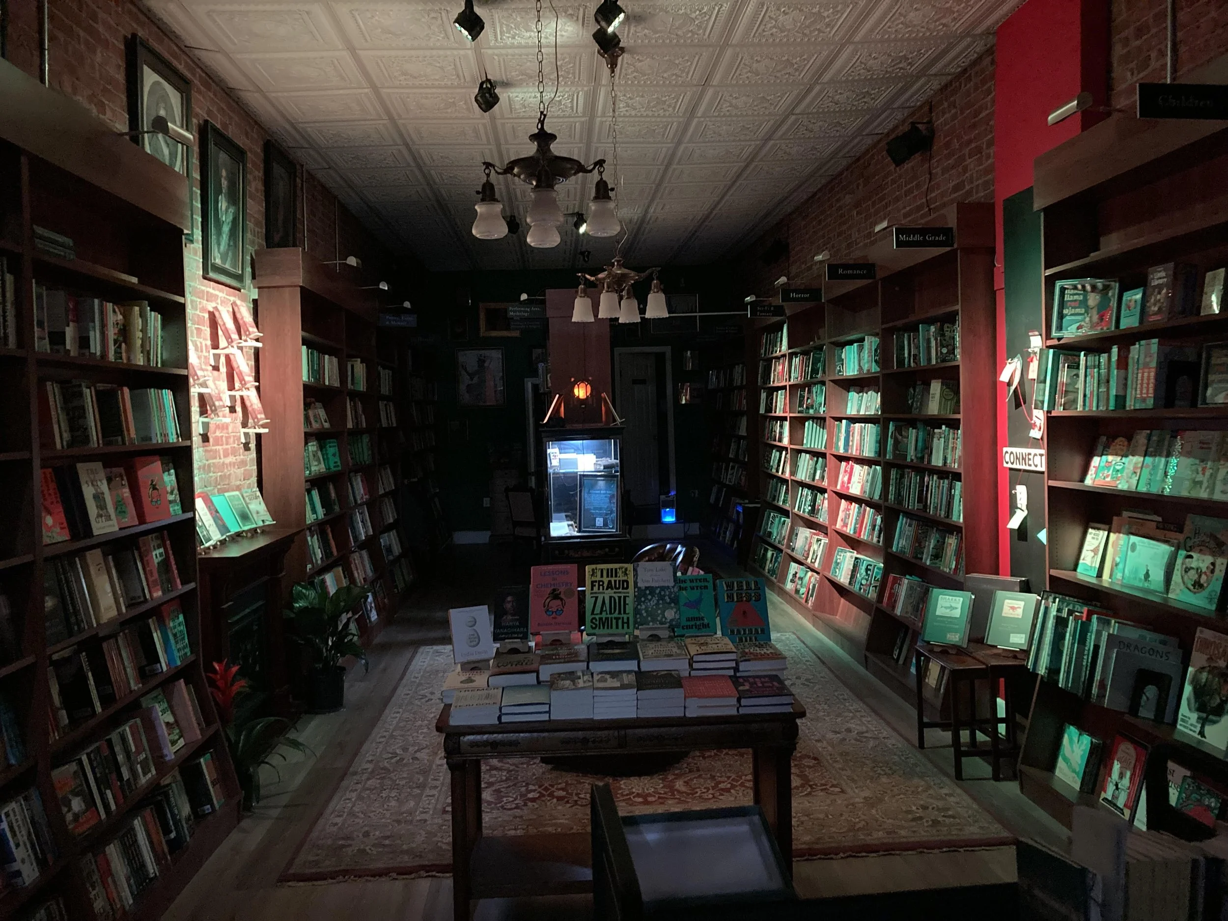Uncover The Magic Of Stanza Books In Beacon, Ny - 6u6s0nw