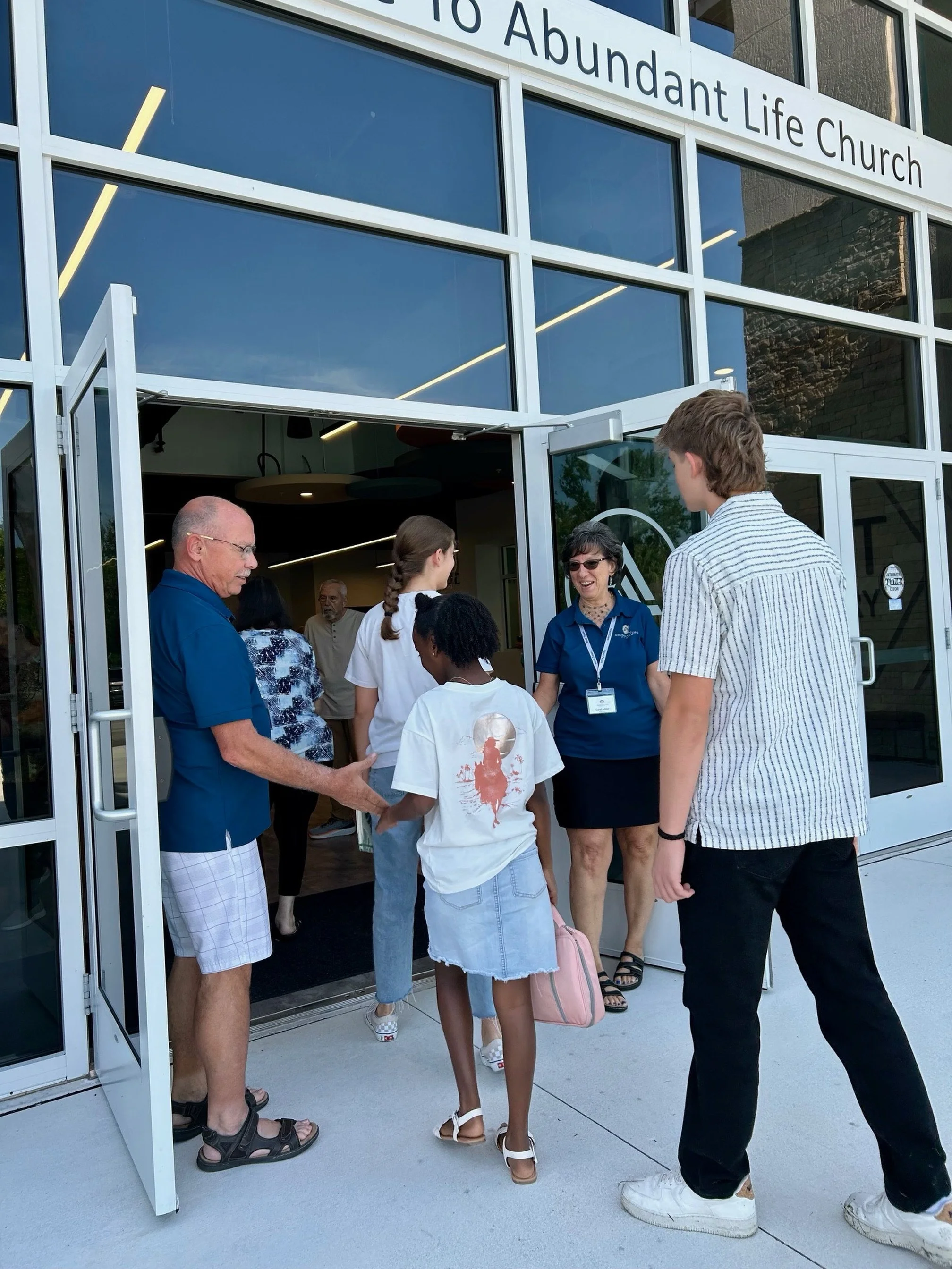 Countdown to Sunday! We can&rsquo;t wait to welcome you in soon. 

&mdash;&mdash;&mdash;&mdash;&mdash;&mdash;&mdash;&mdash;&mdash;
⌚️Sundays @ 8:45 + 10:30 AM
📍 6461 Proctor Road, Sarasota
☕️ Come Early for Coffee