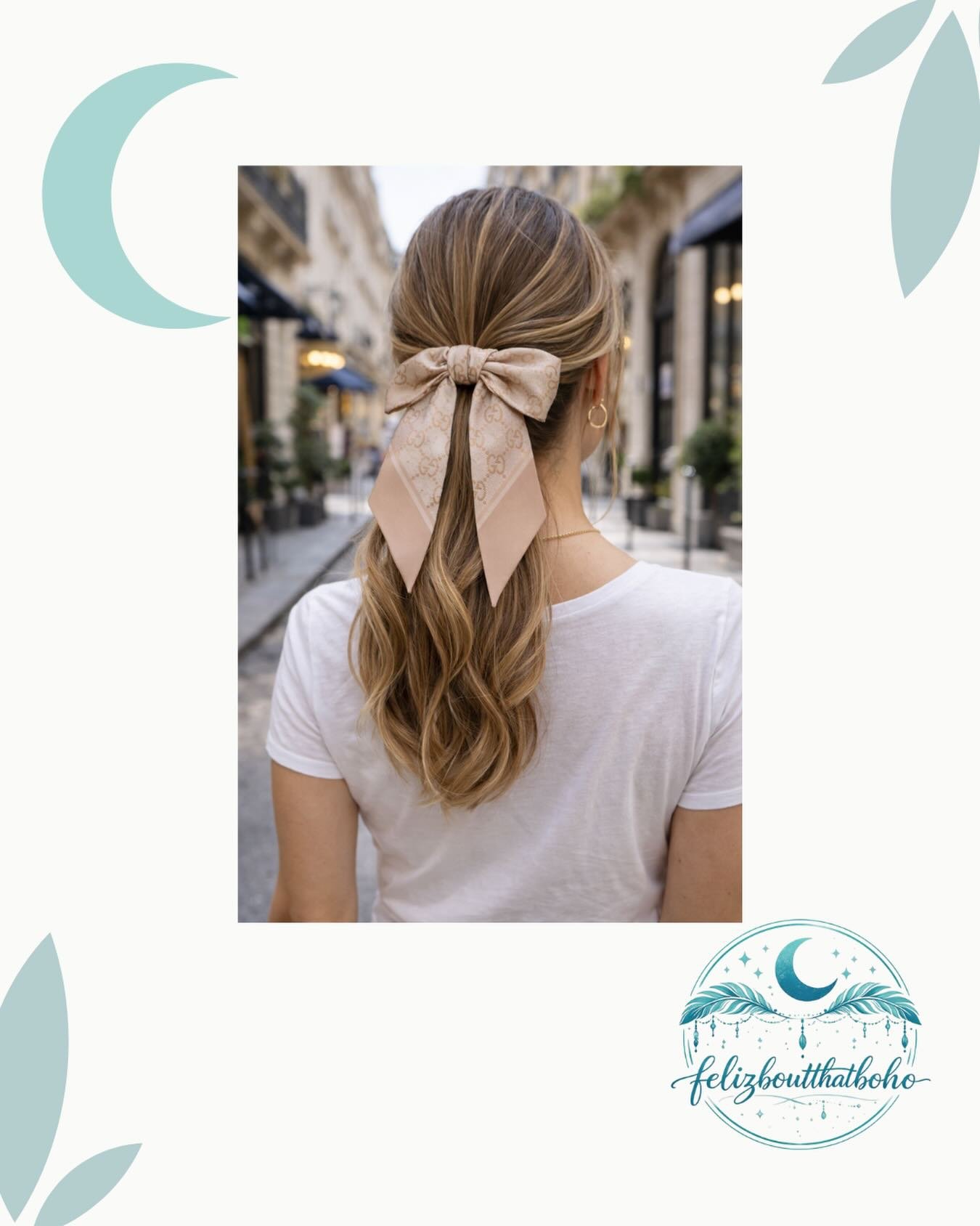 Soft details. Strong presence. 💕
This look is what happens when effortless meets iconic. A simple silhouette elevated by a statement &mdash; the Gucci silk jacquard bow scrunchie that turns an everyday ponytail into a moment.
The blush pink hue feel