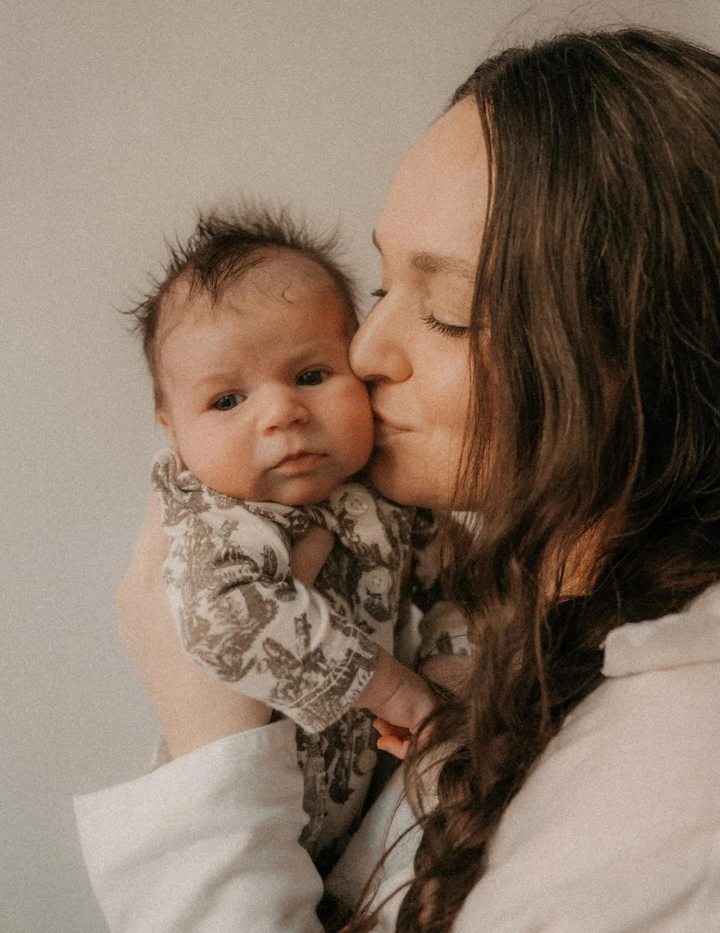 Chloe + me ♡

The last five weeks have been so special, and I truly can&rsquo;t thank all of my clients and wedding industry friends/vendors enough for giving us the space to rest, adapt, and simply ✨be✨ during this time.

While we&rsquo;ve been pare