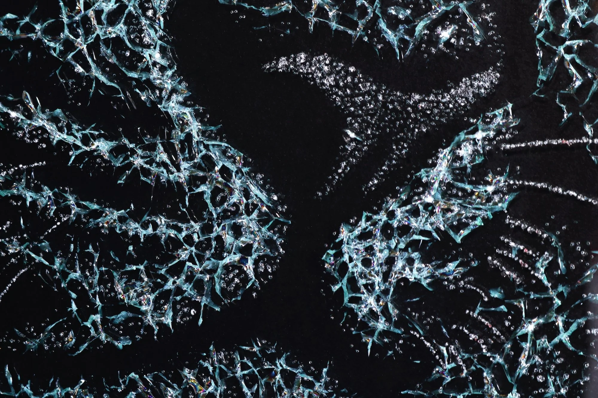 Preserverance_Agnes Burony iArt_Shattered Glass Art