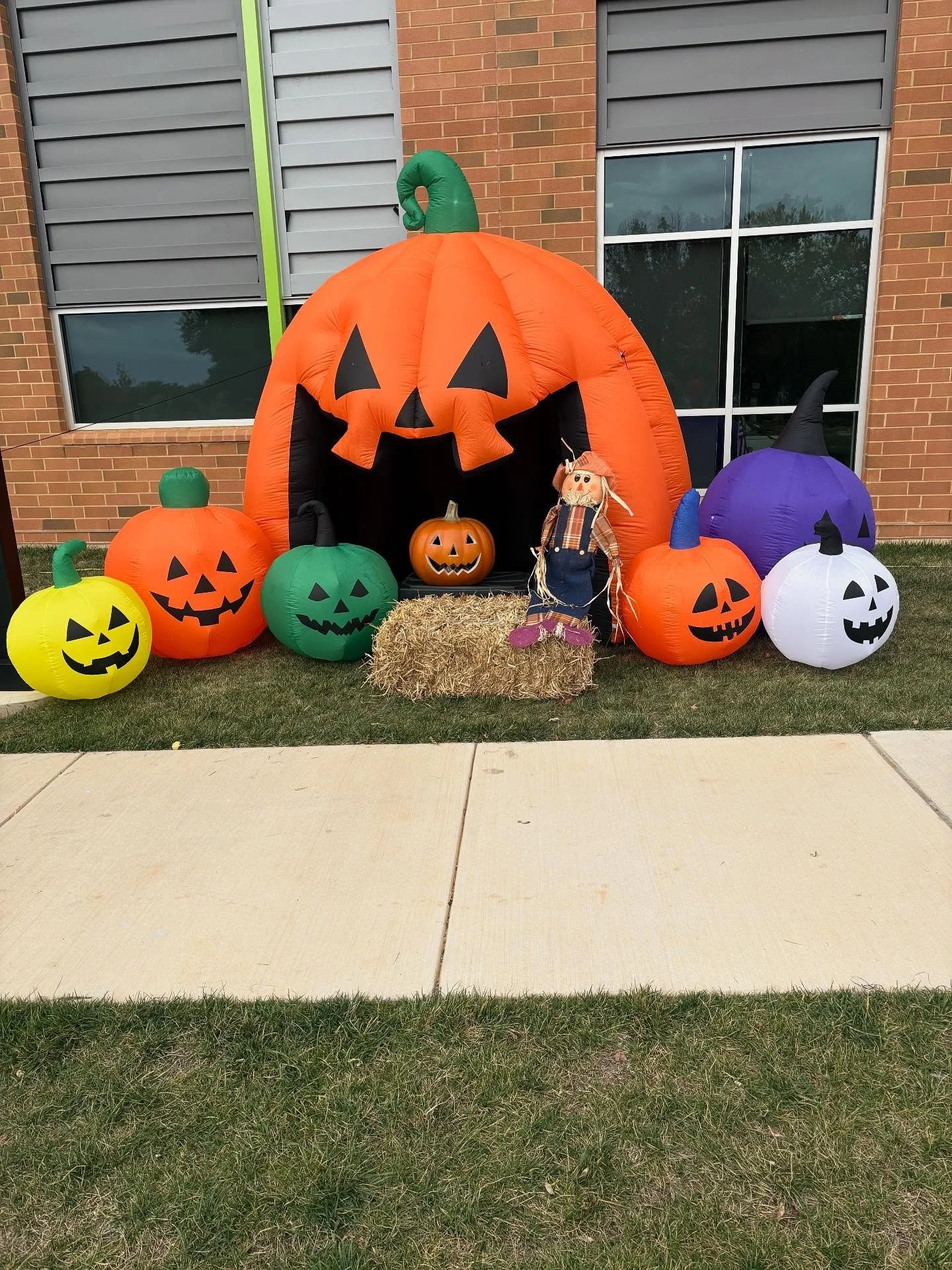 Thank you to everyone who braved the windy weather yesterday! We had so much fun being a part of @fabulousfurley &lsquo;s trunk or treat event! #iwantcandy🍭 #fallfestivities🍁🍂 #willywoowoo