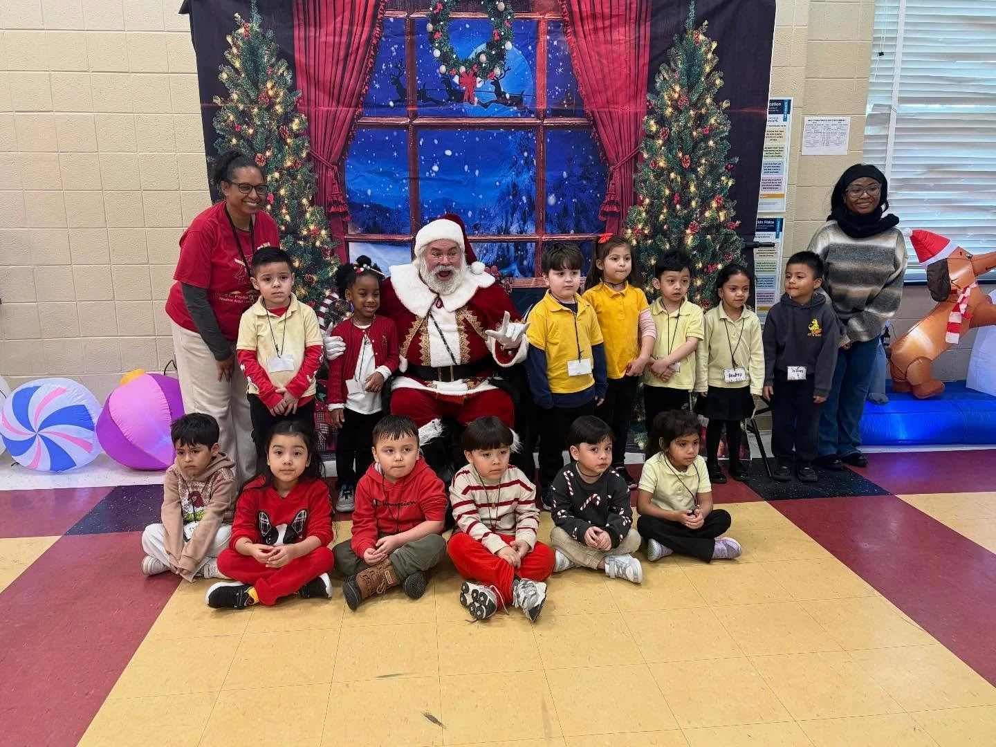 Sleighing the holiday season with Santa and Mimi at our Winter wonderland festivals! #winter #willywoowoo #magic