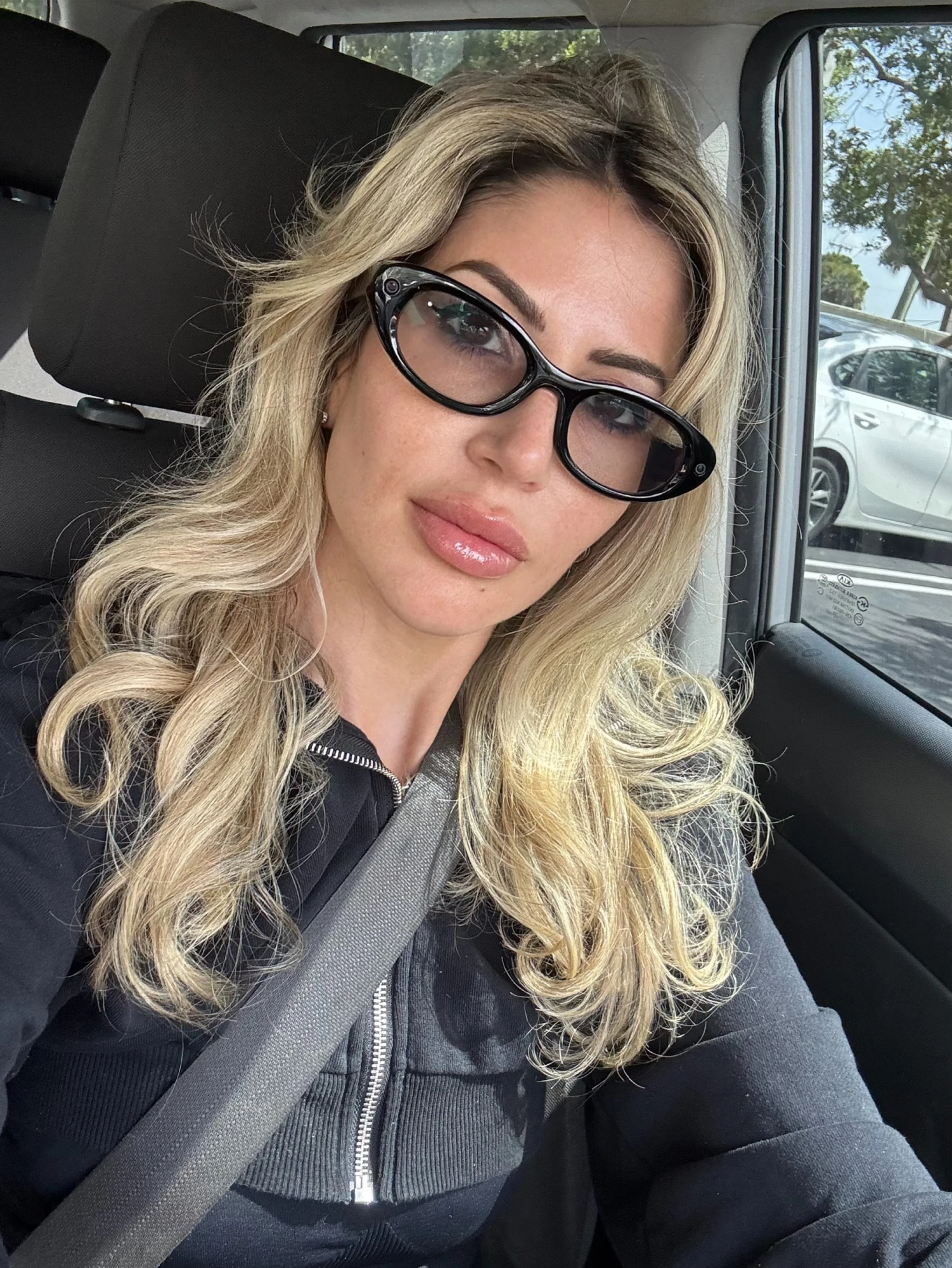glasses.jpg