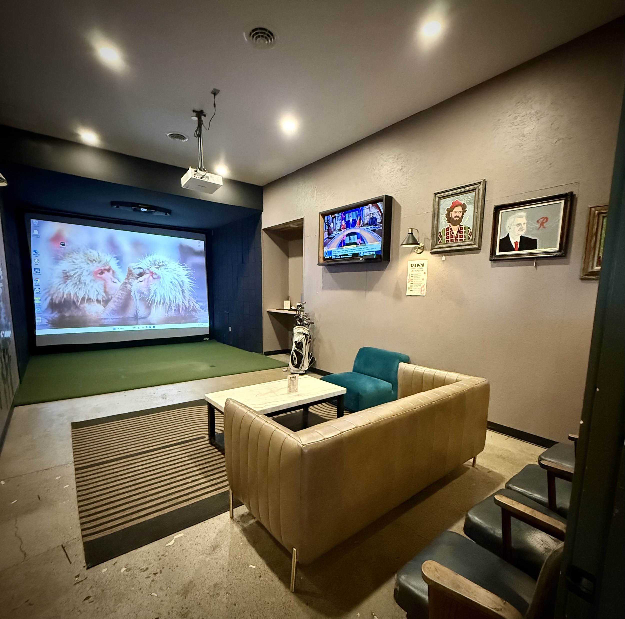 Golf Suite, Projector Screen, Presentations, Meetings, Eugene, Catering