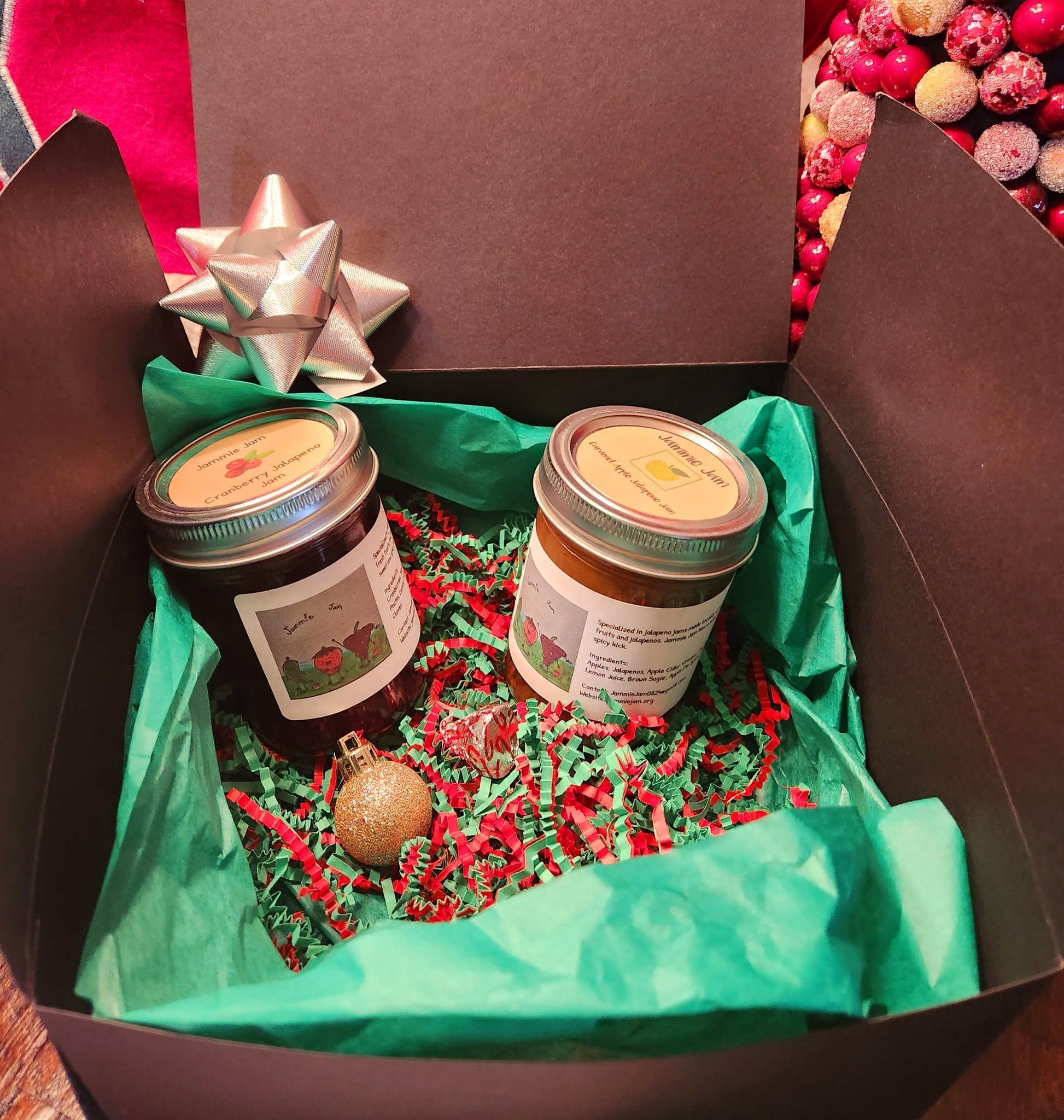 gift box black.jpg