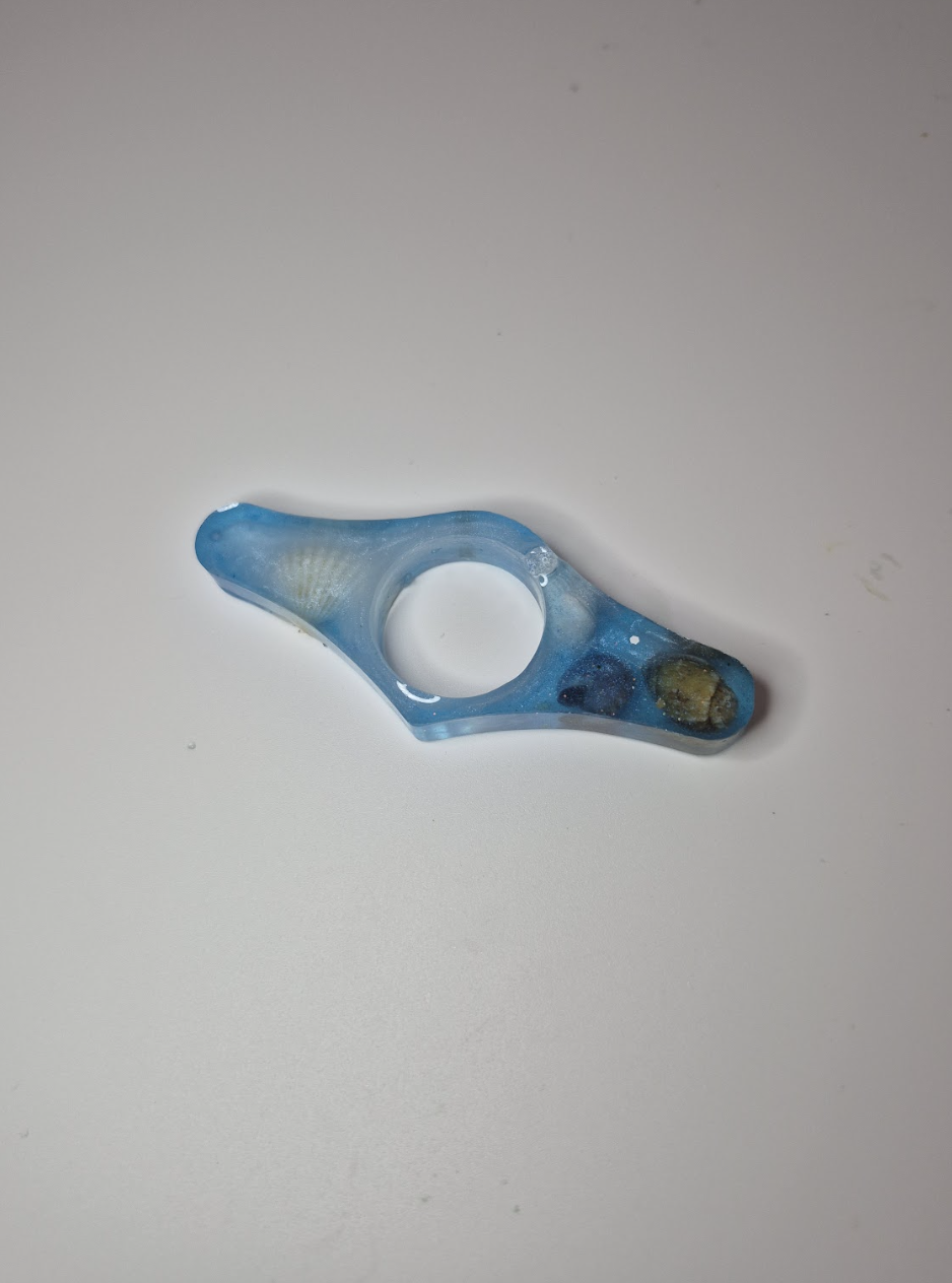 Ocean Drift Page Holder