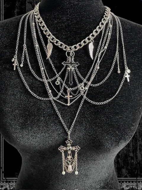 Alice Necklace