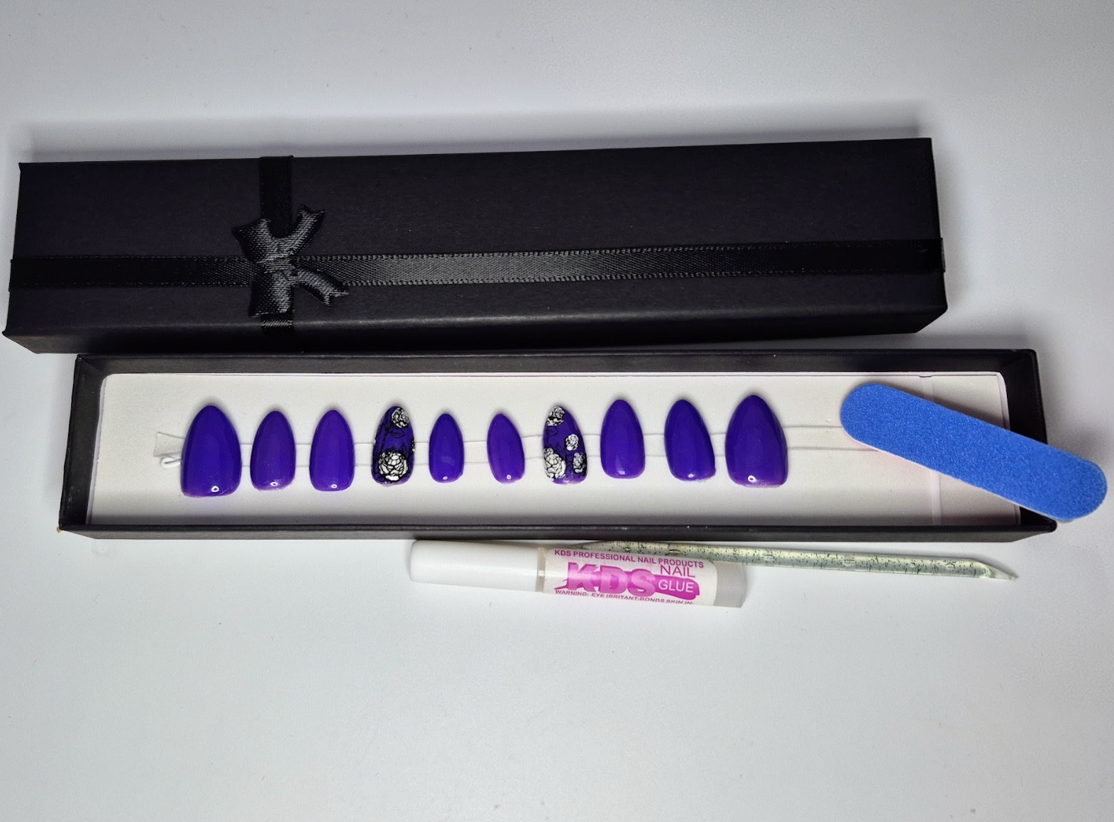 Bloom Press-On Nails