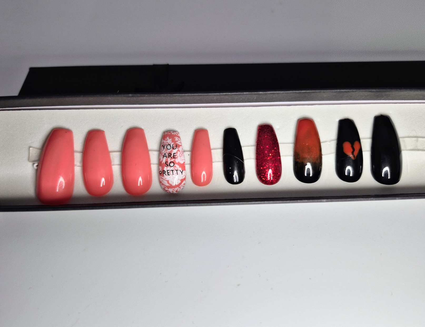 Heartbreaker Press-On Nails