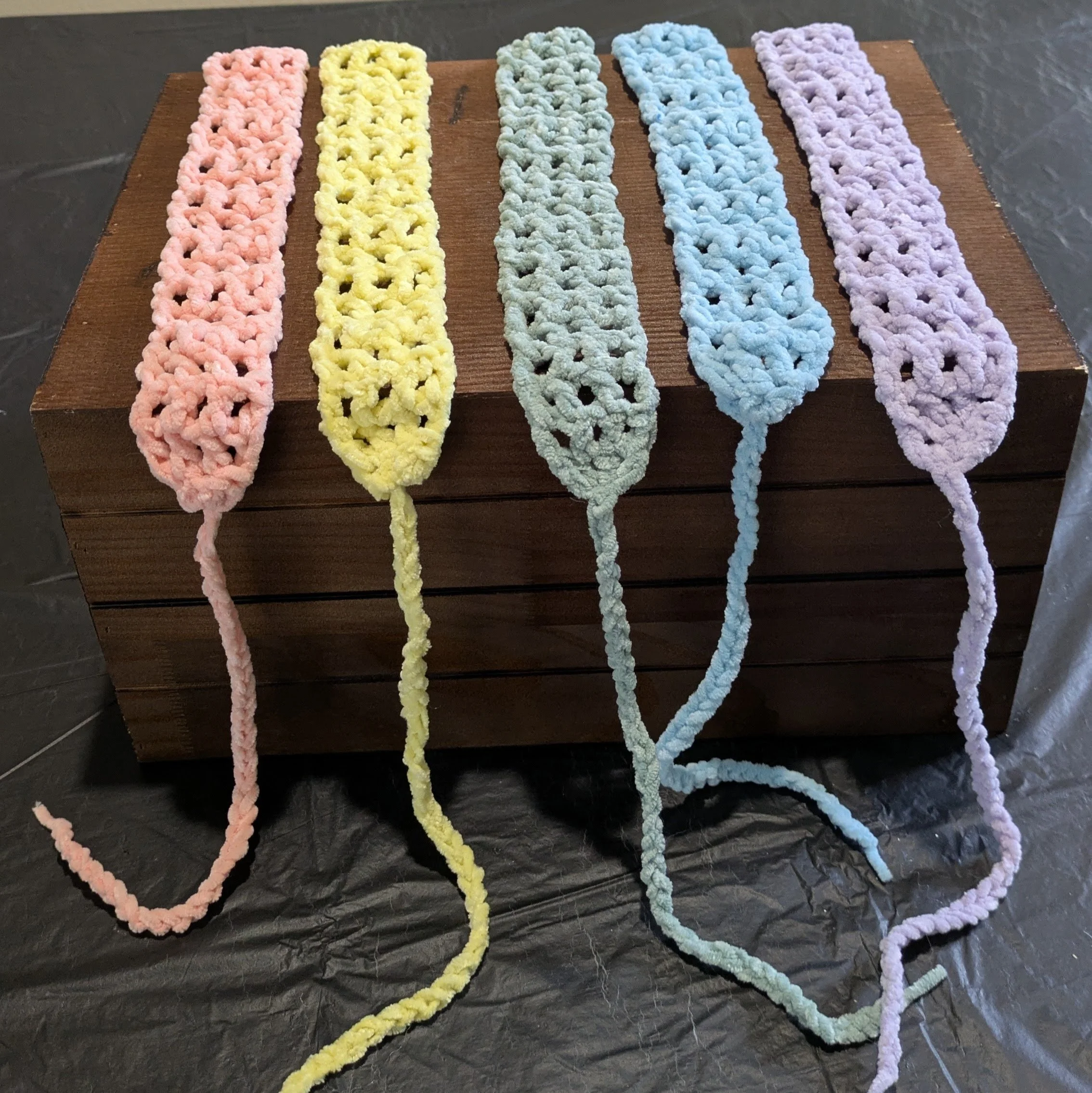 Mesh Crochet Headband