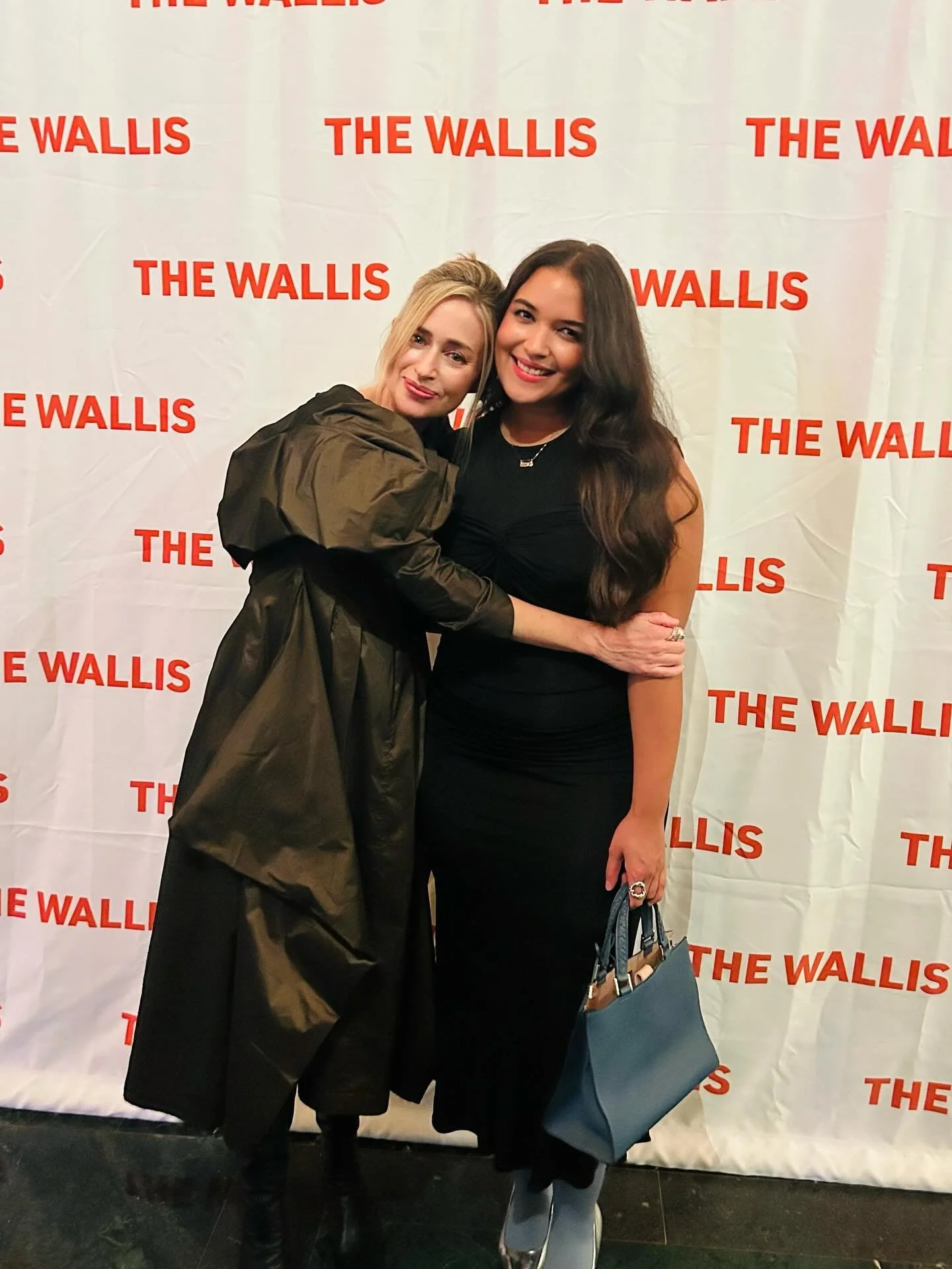 A dream come true for me&hellip; Opening night of @sarahkirklandsnider&lsquo;s &ldquo;Hildegard&rdquo; at @thewallisbh with @laopera and @bethmorrisonprojects! &hearts;️🍟✨
.
.
.
#operasingersofinstagram #operasingers #contemporaryclassical #contempo