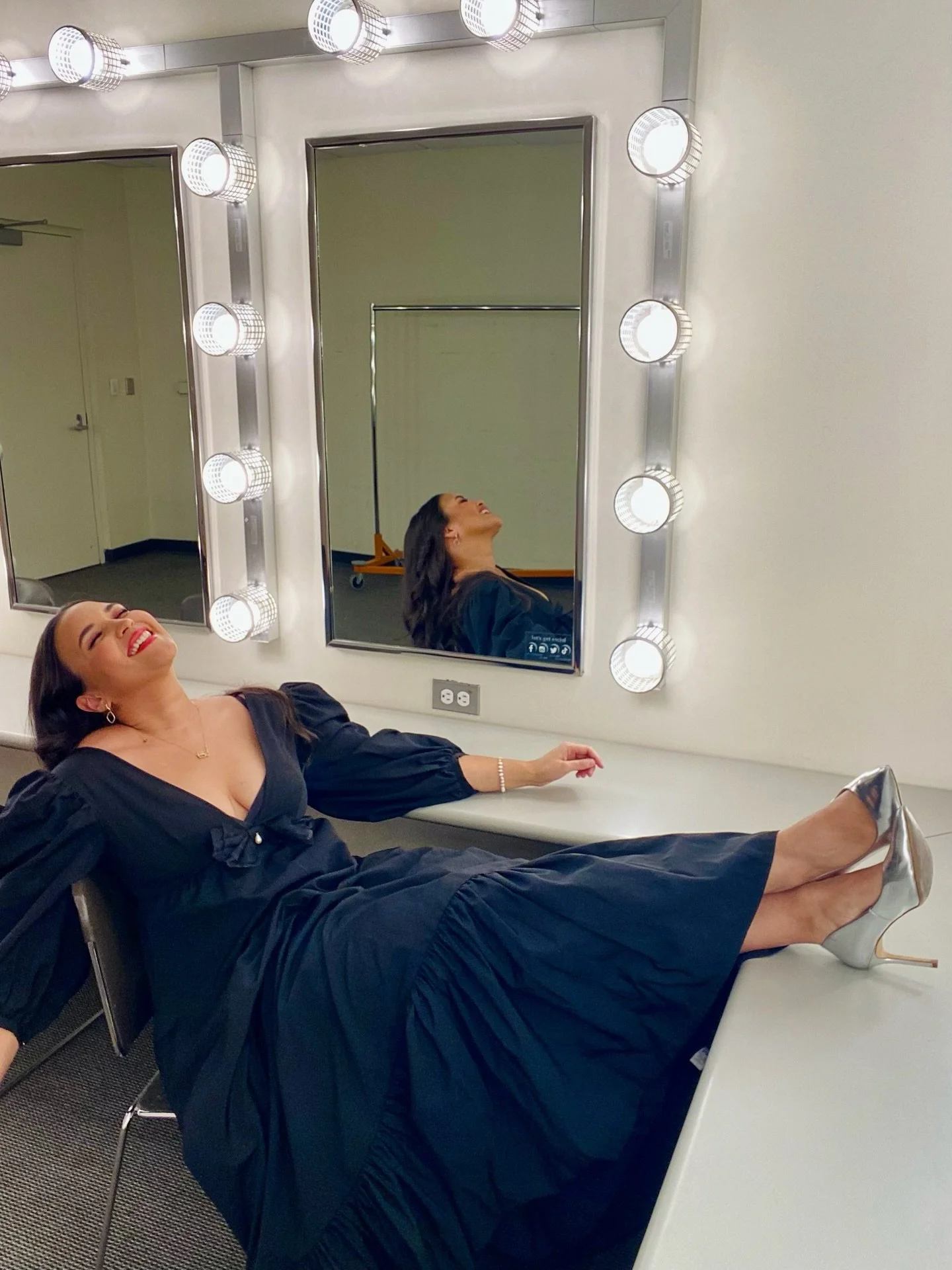 What an amazing month! A crazy holiday tour with stops with @grsymphony, @torontosymphony, @ilsymphony and @edmontonsymphony, seeing old friends, and catching a cold along the way 🥶 . Special thanks to @amposphere and @edmontonsymphony for taking me