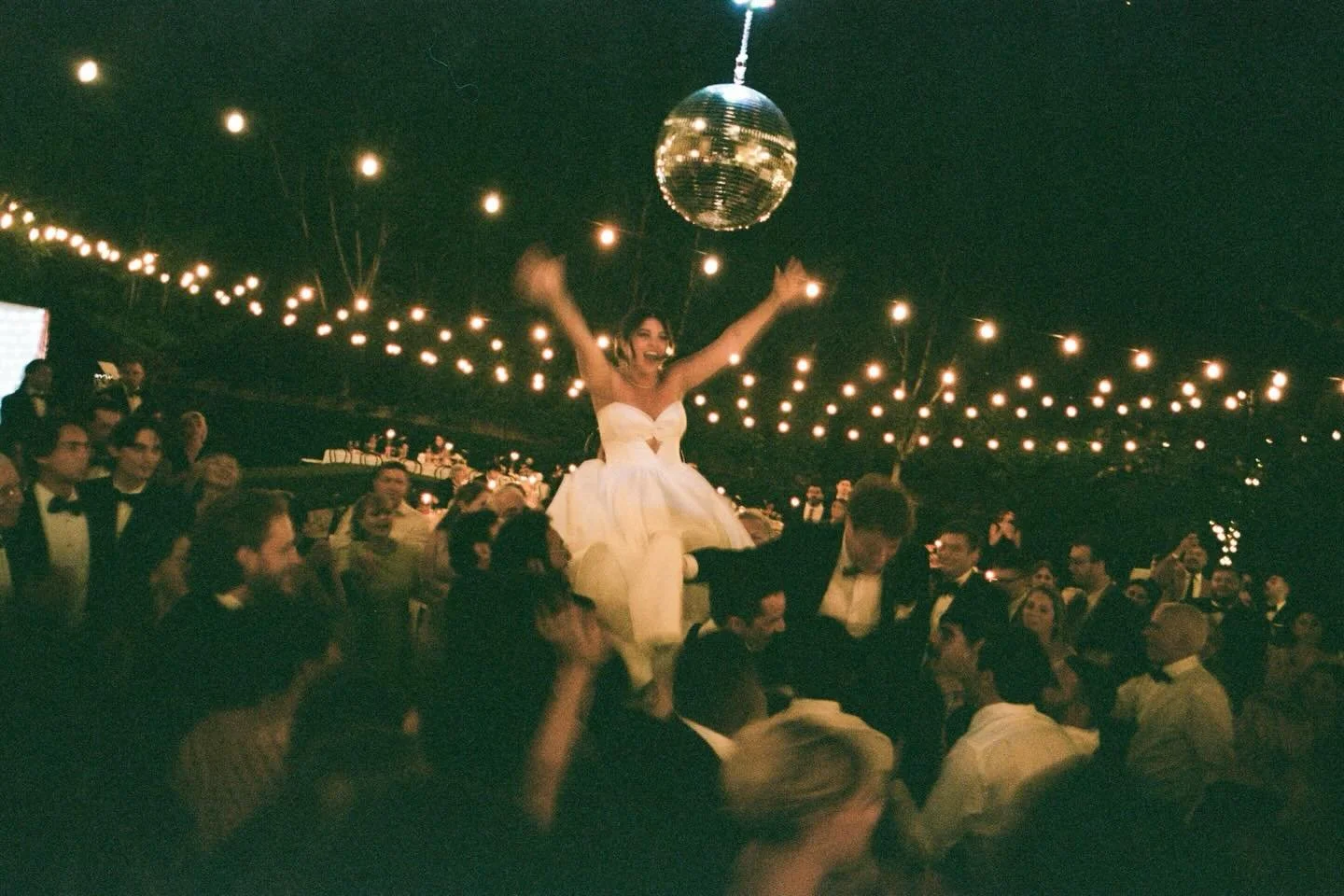 Part 2 of Marni + Jack&rsquo;s wedding day!! The sun went down, the disco ball went up. Highlights include a fabulous hora ending in a big, gushy group hug (see last slide), Marni&rsquo;s second look being a reworked mini of her mom&rsquo;s wedding d