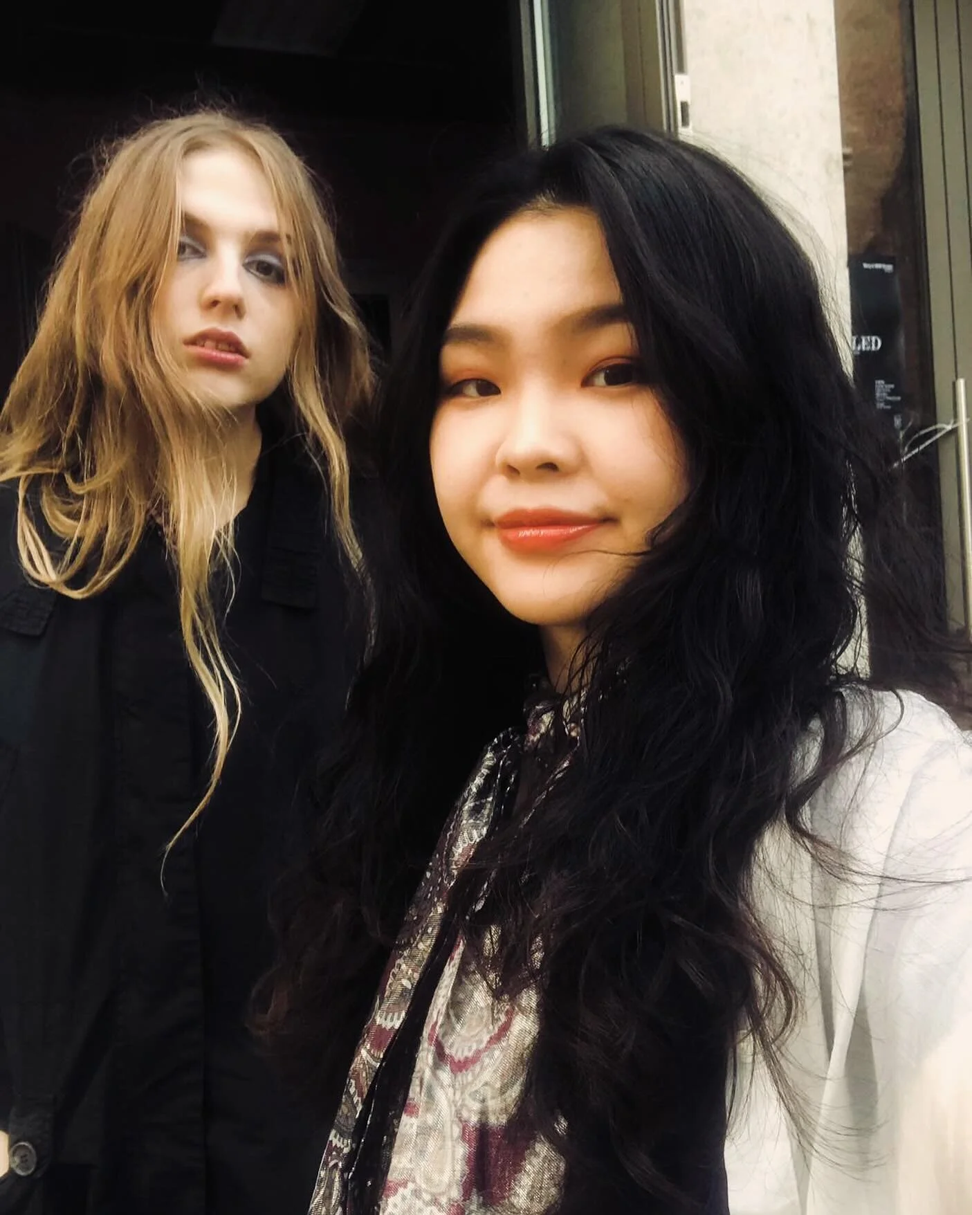 At work
@juliette_tuyttens @chenyiliuarts 

#expo #art #installationartist #videoartist