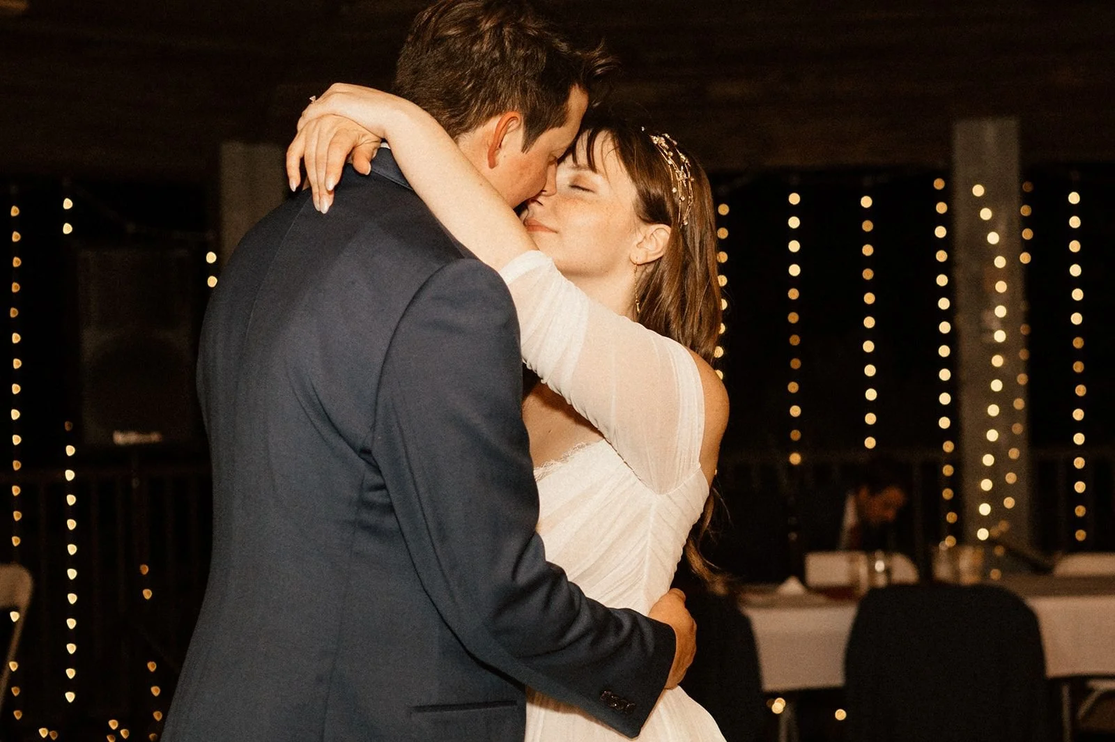 couples-first-dance-wedding (58).jpg