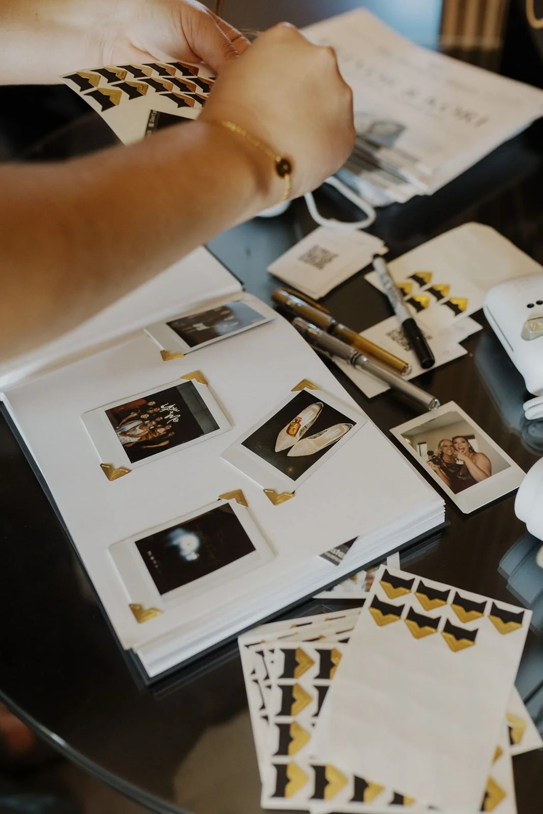 wedding-guestbook-ideas (5).jpg