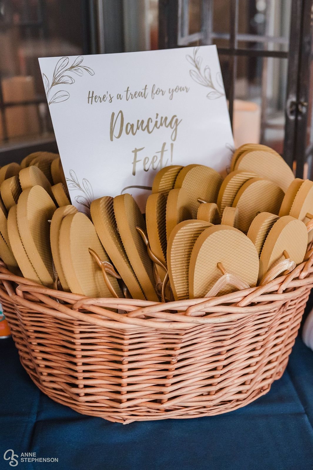 wedding-guest-favor-ideas (9).jpg