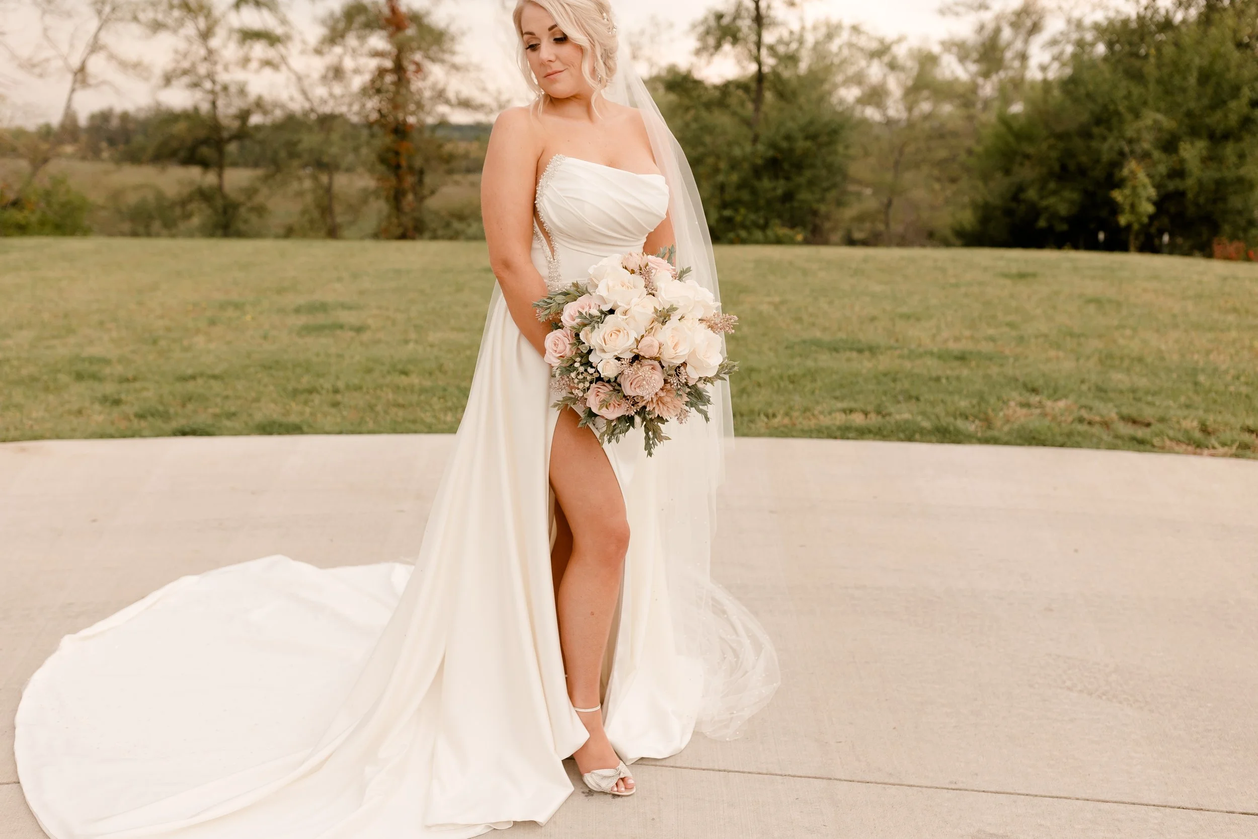 Midnight Gem Iowa Wedding Venue