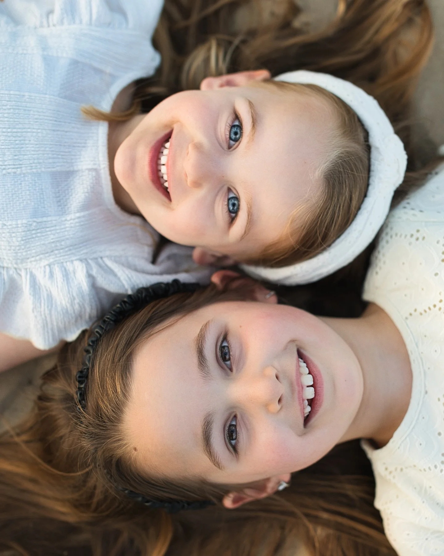 Zussenliefde van bovenaf vastgelegd 💛 

#zussen #familiefotografie #gezinsfotografie #zussenfoto #familyphotography #childportraits #childphotography #kinderfotografie #familiefotograaf