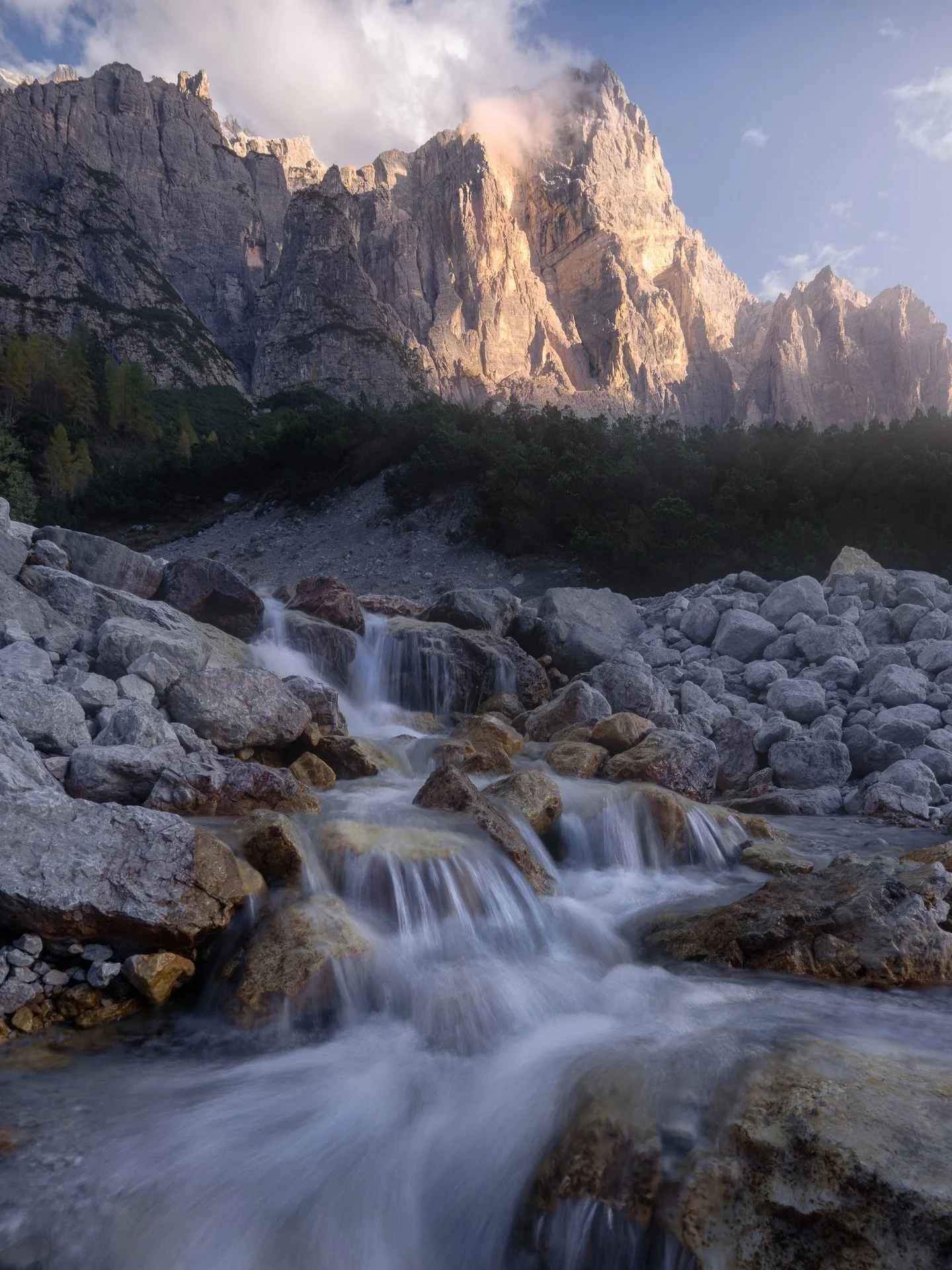 Where the mountains touch the sky and the water whispers stories ⛰️🌊

Which one calls you more: water or mountain? 🏞️

ℹ️ Nikon Z8 &bull; Nikon NIKKOR Z 14-24mm F/2.8 S

@nikonnl @nikoneurope 
#1x #landscapephotography #natuurfotografie #natgeoyour