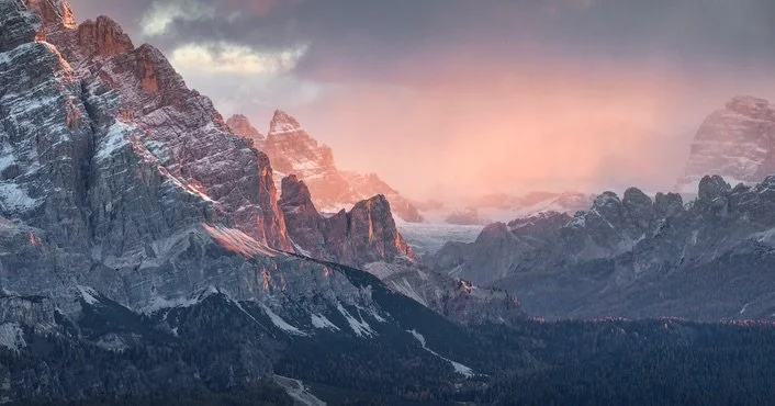 Dreamy pink sunset 💖

ℹ️ Nikon Z &bull; Nikon Z 24-200mm f/4.0-6.3 VR

@nikonnl #NikonNL #Dolomiti