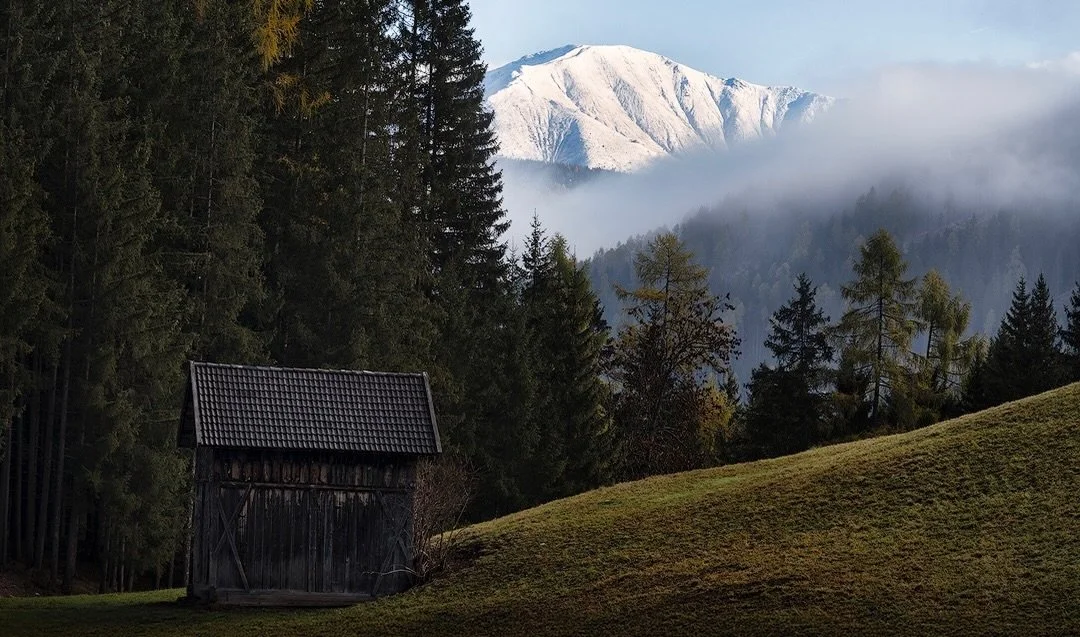 Can&rsquo;t we just move to getaway cabin? 🎵🏔️ 

ℹ️ Nikon Z8 &bull; Nikon Z 24-200mm f/4.0-6.3 VR

@nikonnl @nikonitalia #NikonNL