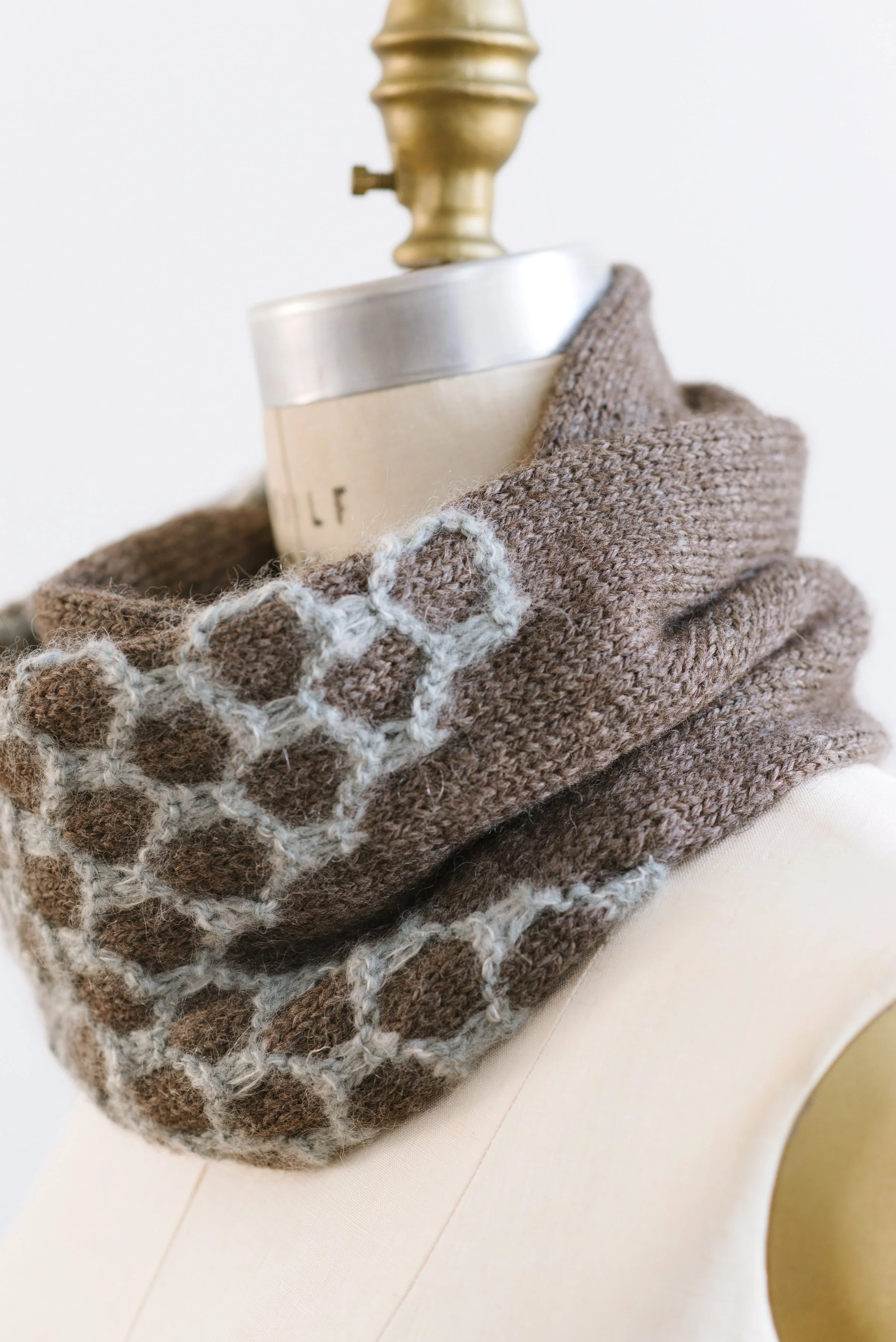 Quince & Co_Dove Cowl_09.jpg