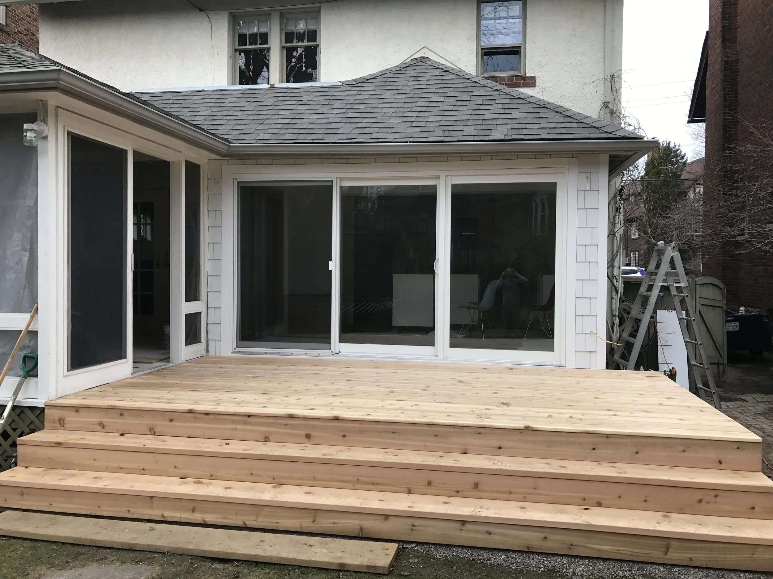 modern deck stairs house Toronto GTA Ontario general contractor carpenter