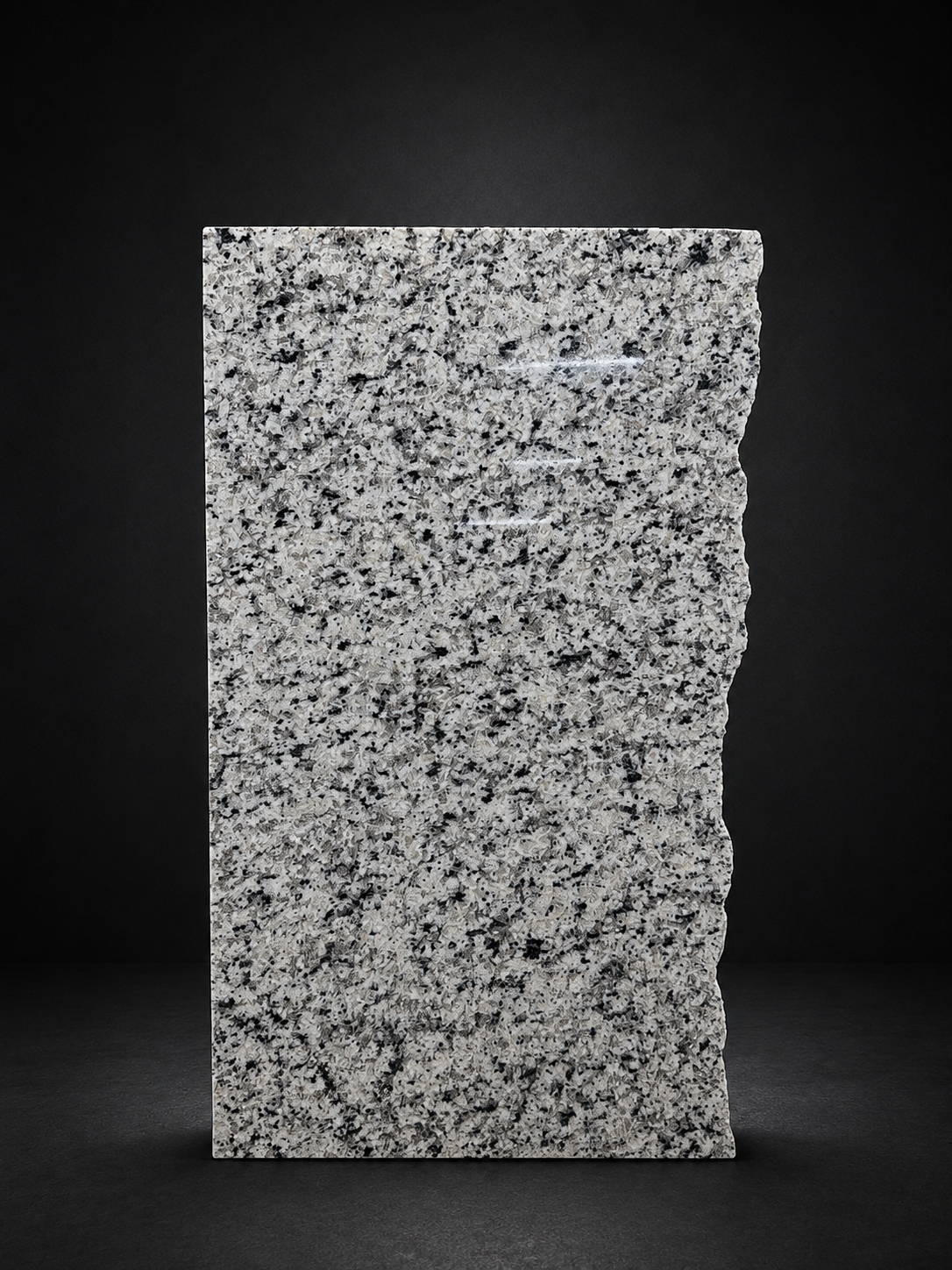 Luna pearl 

1025

25.75 x 12