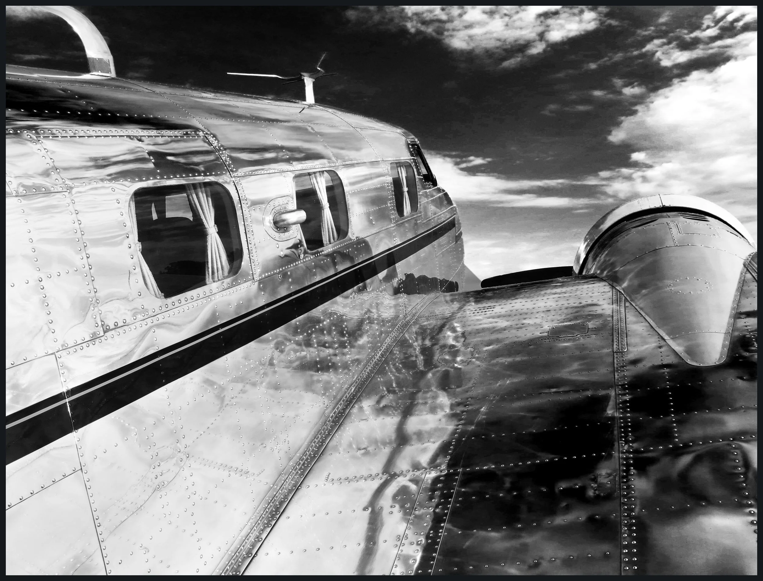 bw low wing.jpg