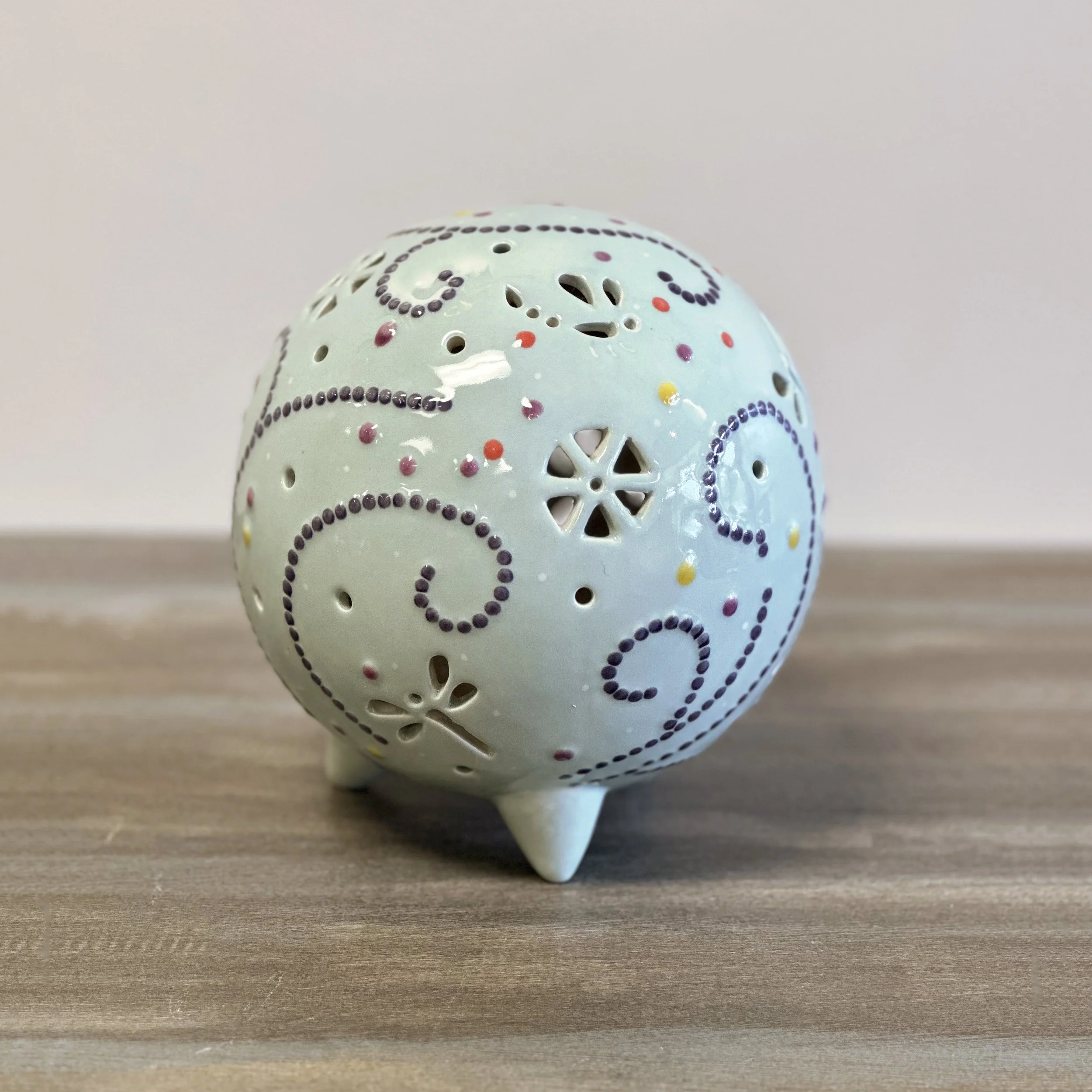 Dragonfly Globe | Light Up