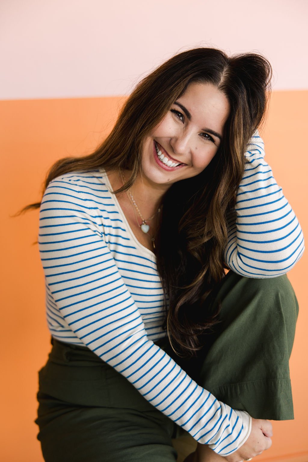 Let me re-introduce myself! Hi! I'm Jen, founder of Kallos Beauty! I am a licensed hairstylist and esthetician who loves all things beauty! I absolutely L O V E what I do day to day and wouldn't change my job for the world! I believe life is too damn